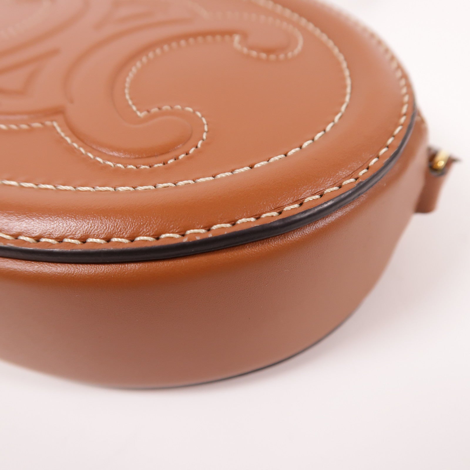 CELINE 皮革Oval Purse Cuir Triomphe金扣肩背袋