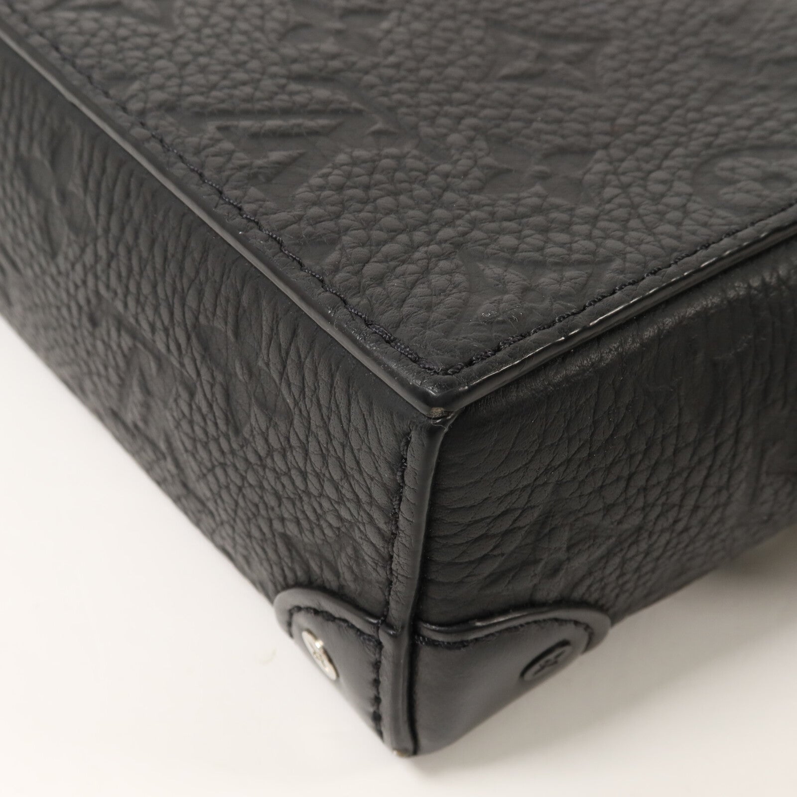 LOUIS VUITTON Monogram Eclipse Steamer Wearable Wallet肩背袋