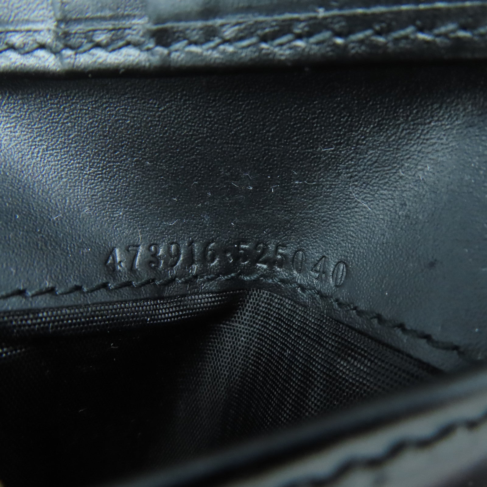 GUCCI 【激減優惠】牛皮皮革Wallet銀扣錢包黑色