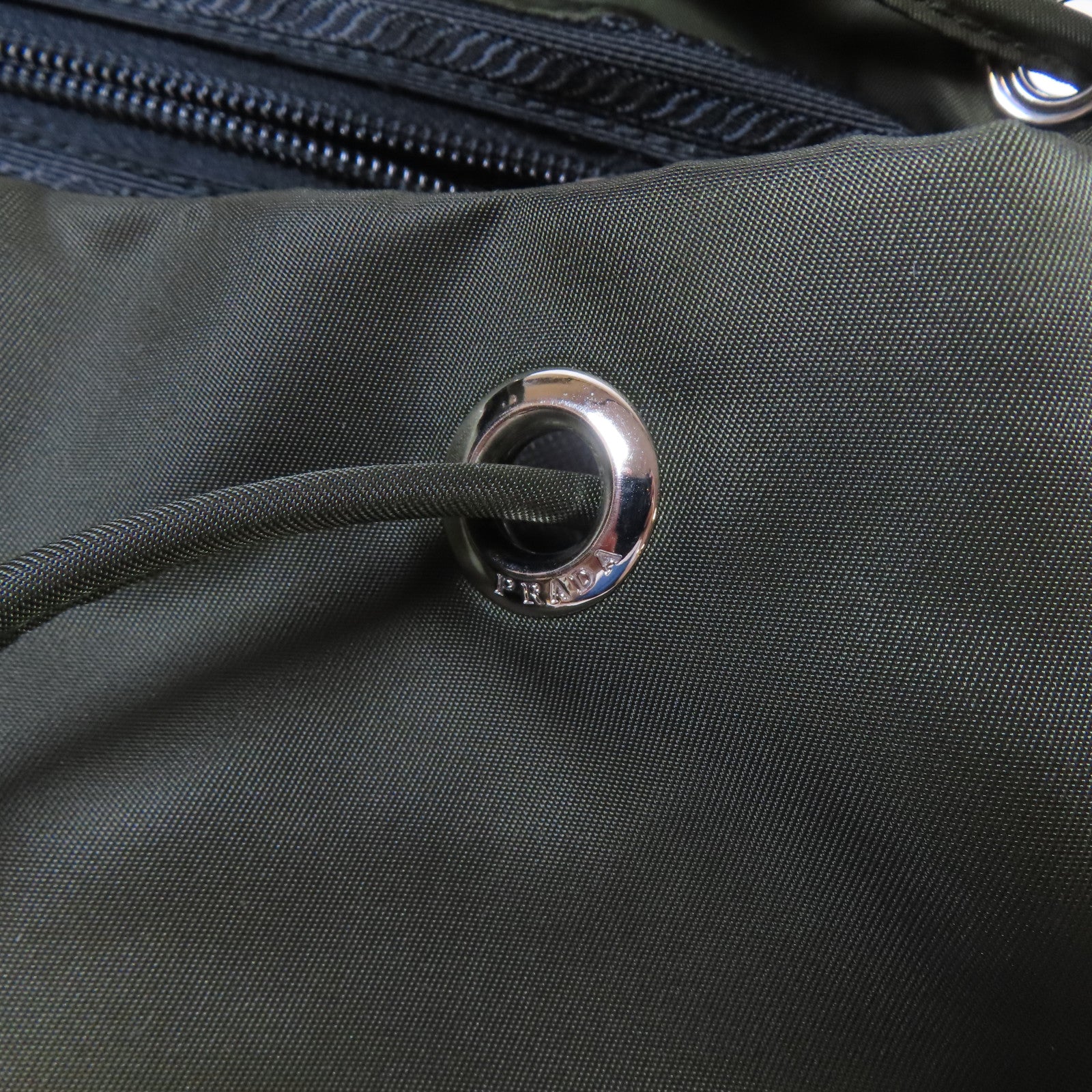 PRADA 尼龍Rucksack銀扣背包綠色