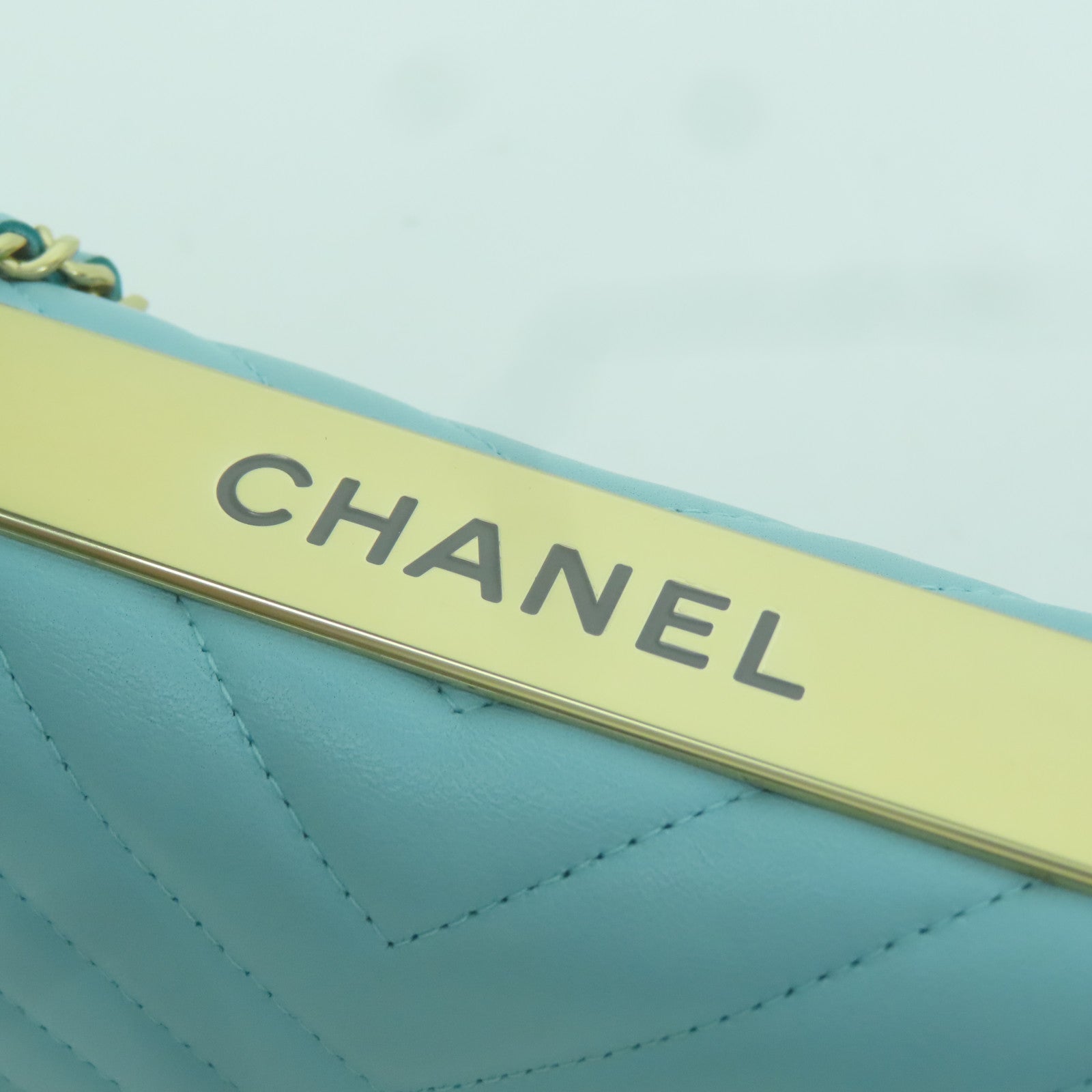 CHANEL 羊皮皮革Wallet On Chain金扣鏈帶肩背袋