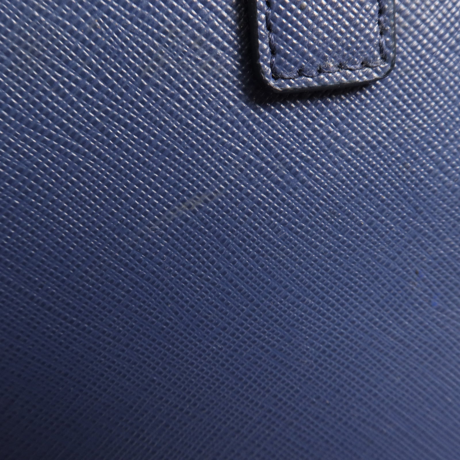 PRADA 牛皮皮革Briefcase銀扣公事包