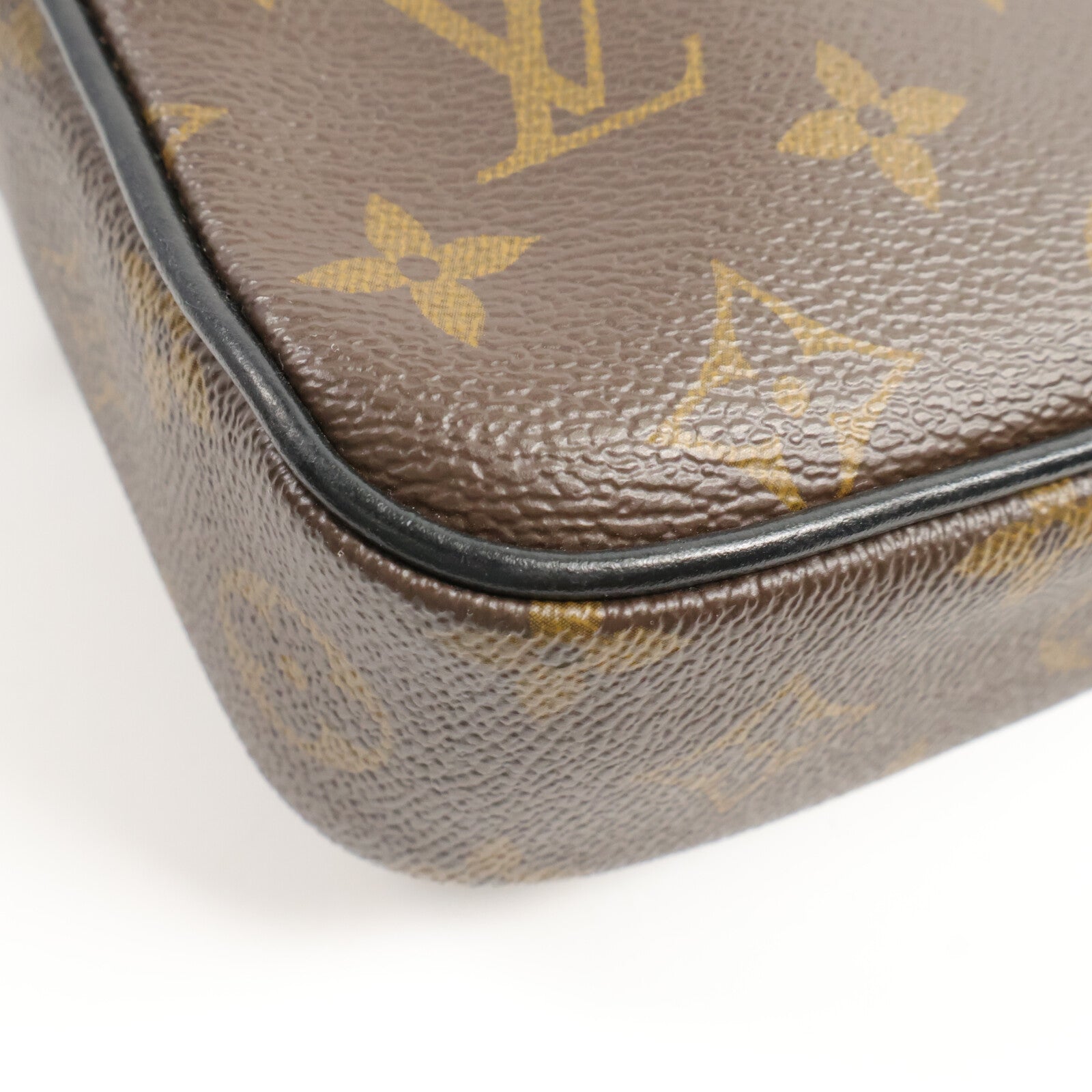 LOUIS VUITTON Monogram Macassar Christopher Wearable Wallet肩背袋