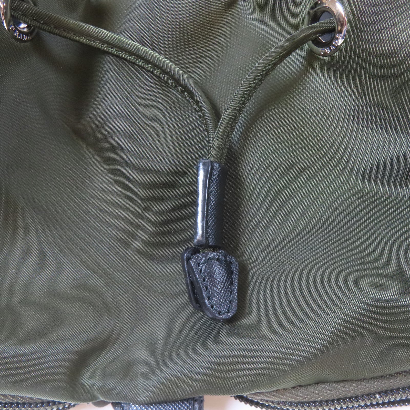 PRADA 尼龍Rucksack銀扣背包綠色