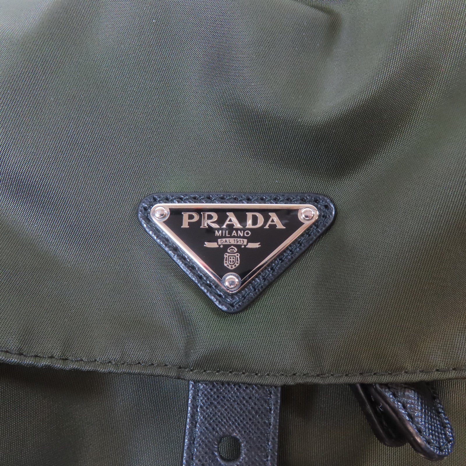 PRADA 尼龍Rucksack銀扣背包綠色