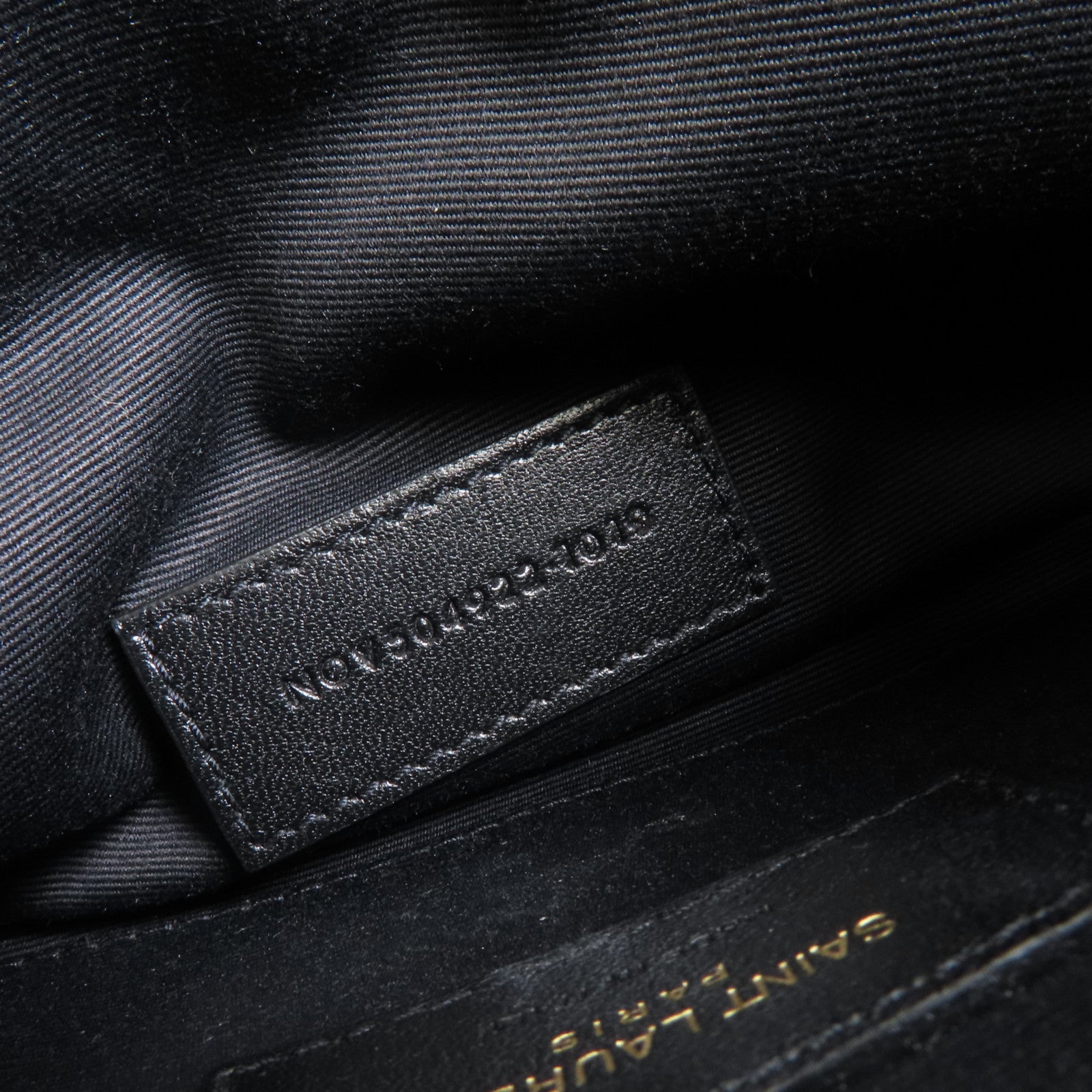 SAINT LAURENT 牛皮皮革Clutch Bag金扣手拿包