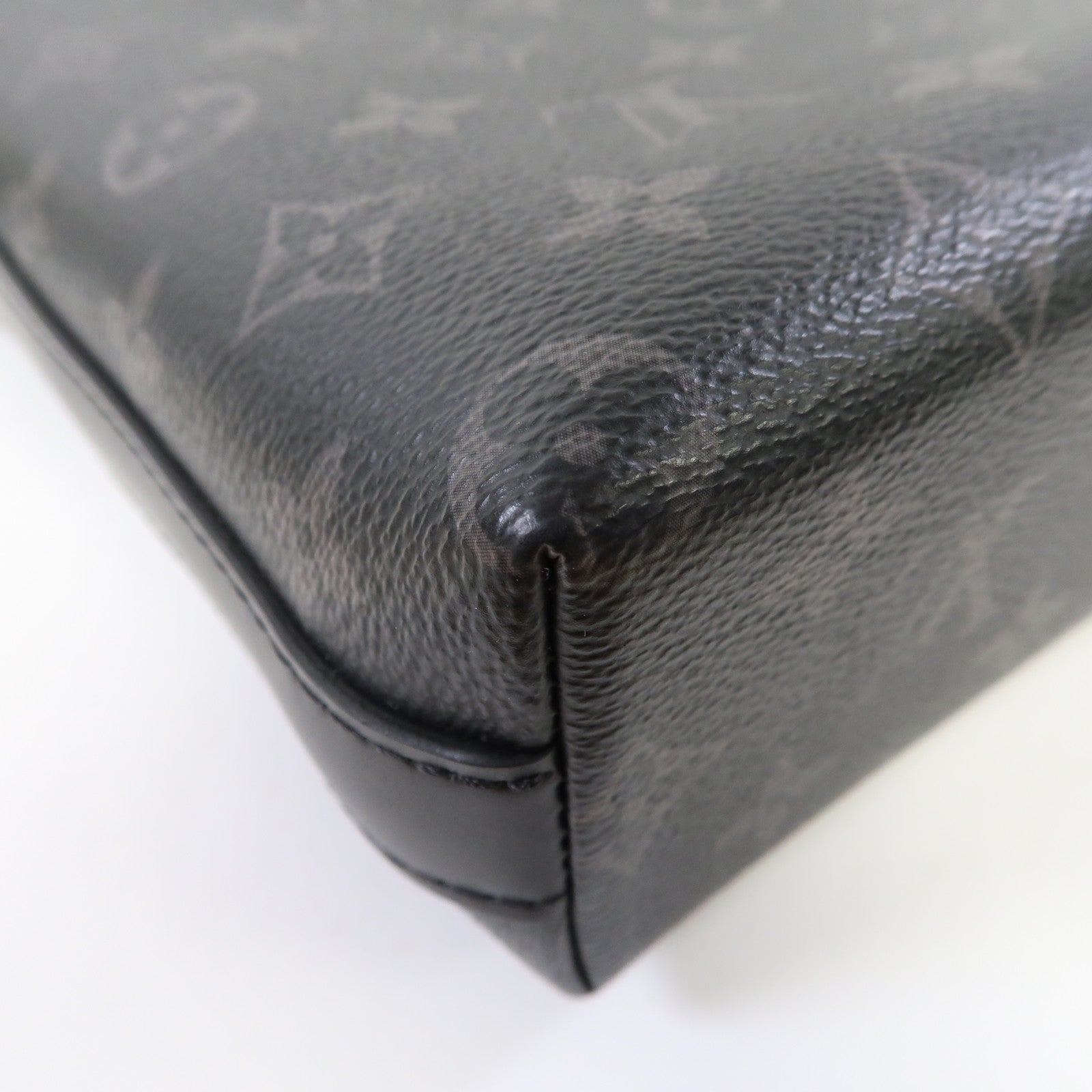 LOUIS VUITTON Monogram Eclipse District PM銀扣肩背袋黑色