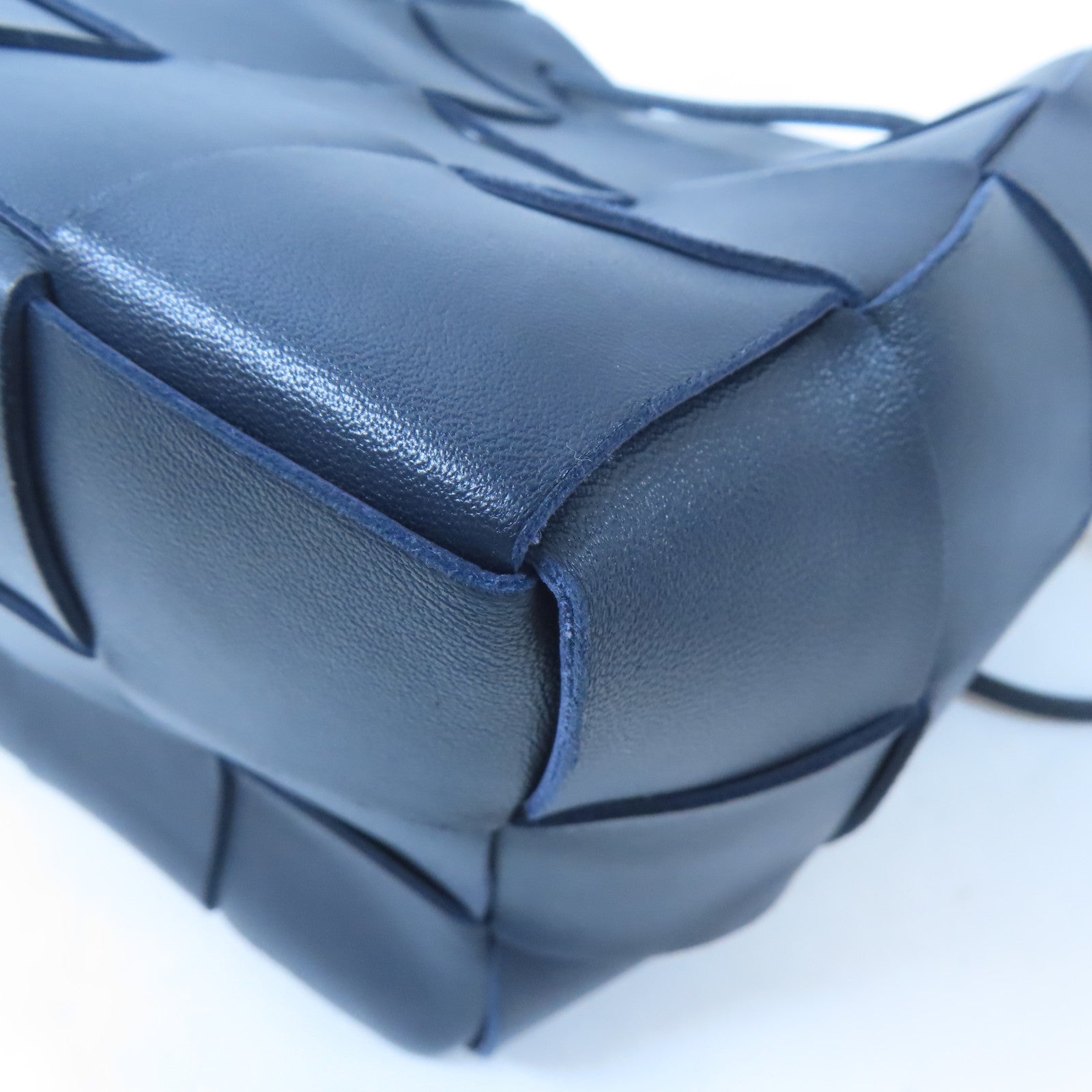 BOTTEGA VENETA 織紋皮革Cassette Bucket肩背袋黑色