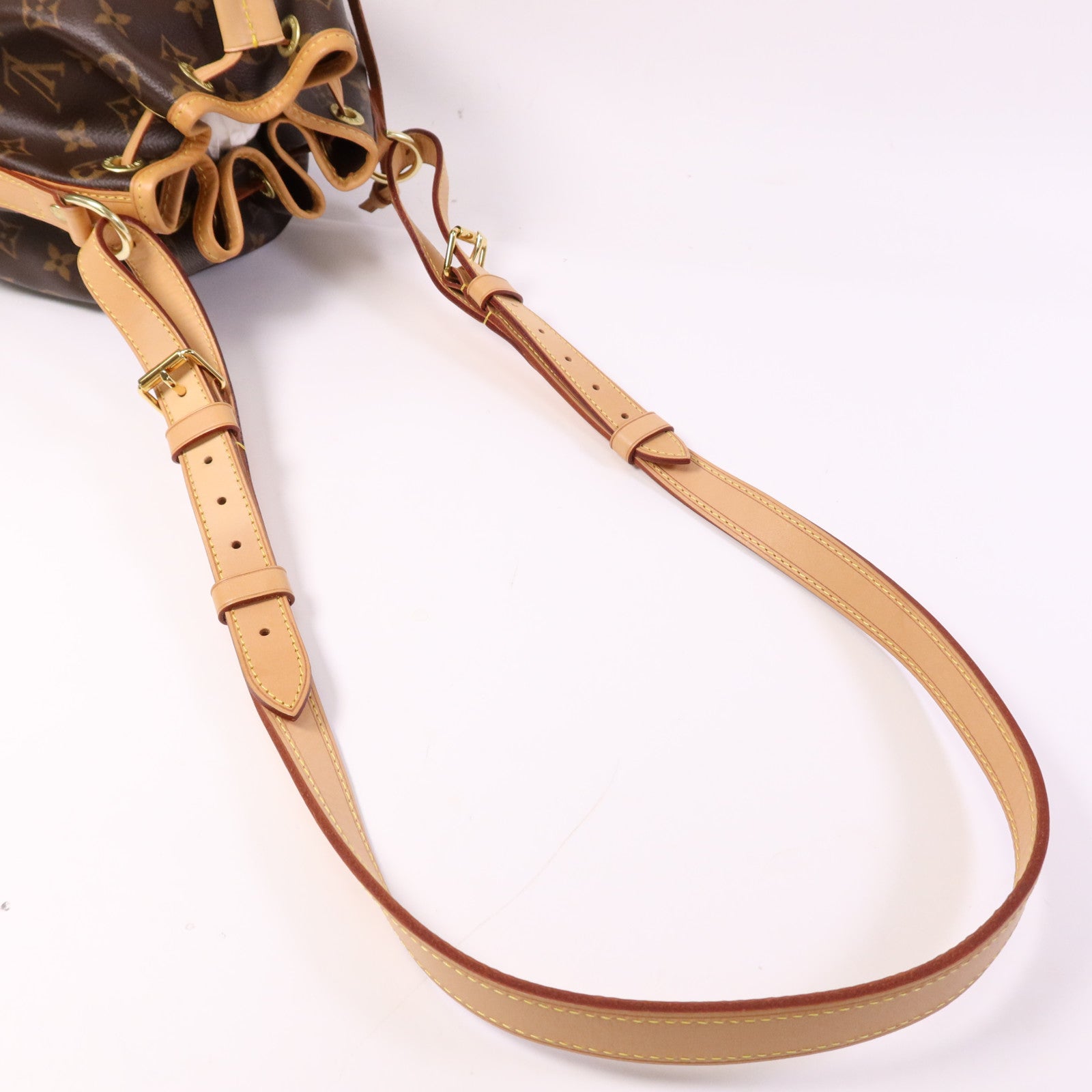 LOUIS VUITTON Monogram Noe BB金扣肩背袋