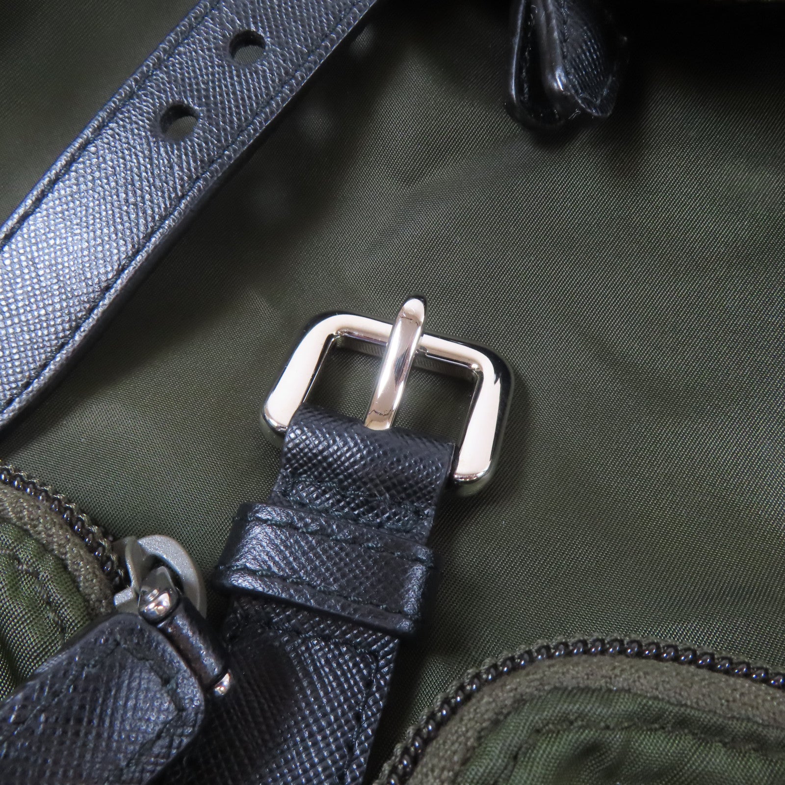 PRADA 尼龍Rucksack銀扣背包綠色