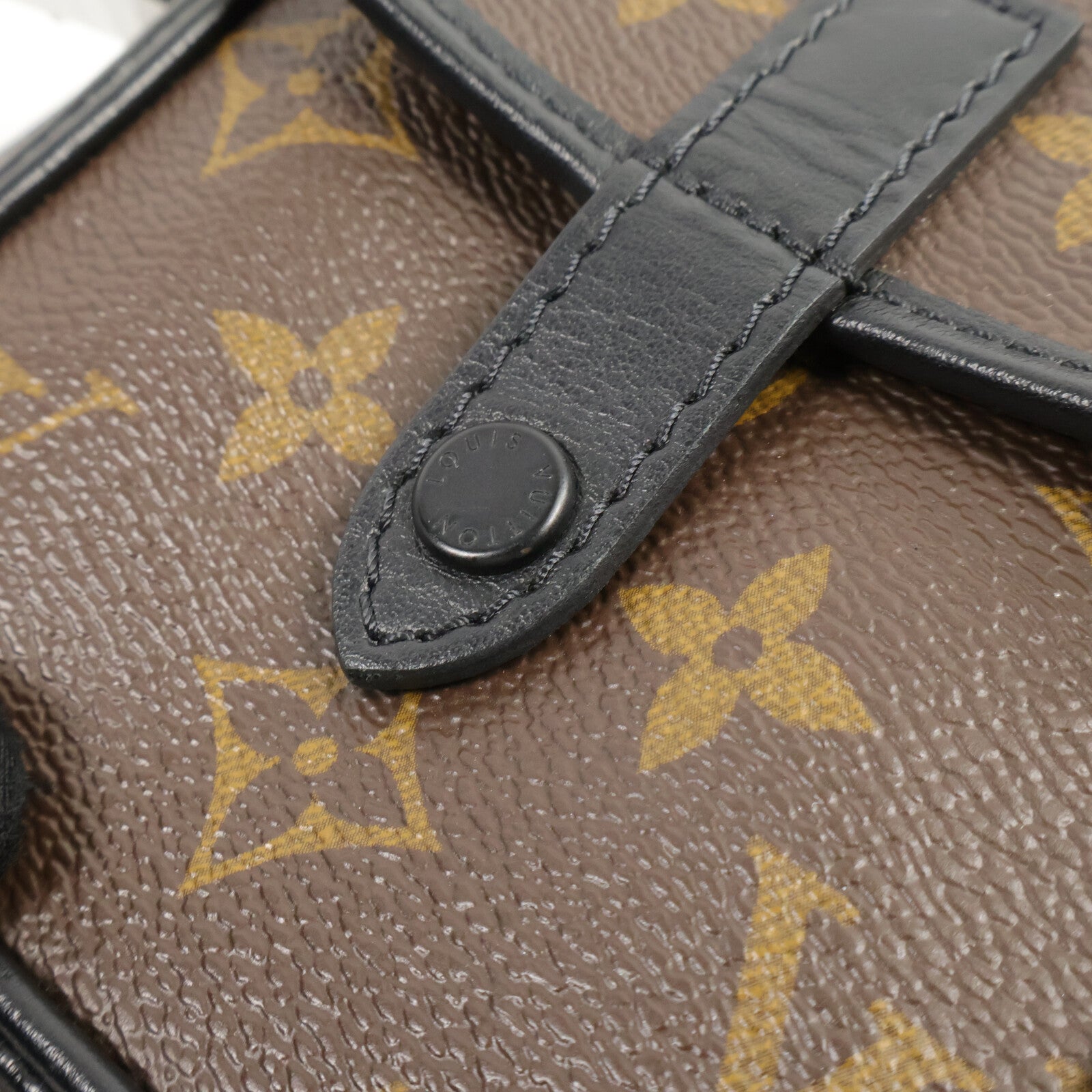 LOUIS VUITTON Monogram Macassar Christopher Wearable Wallet肩背袋