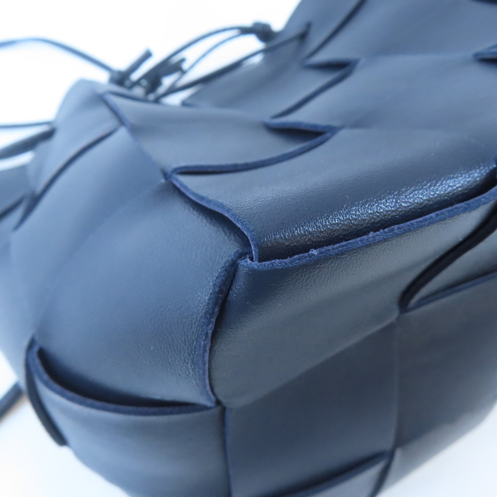 BOTTEGA VENETA 織紋皮革Cassette Bucket肩背袋黑色