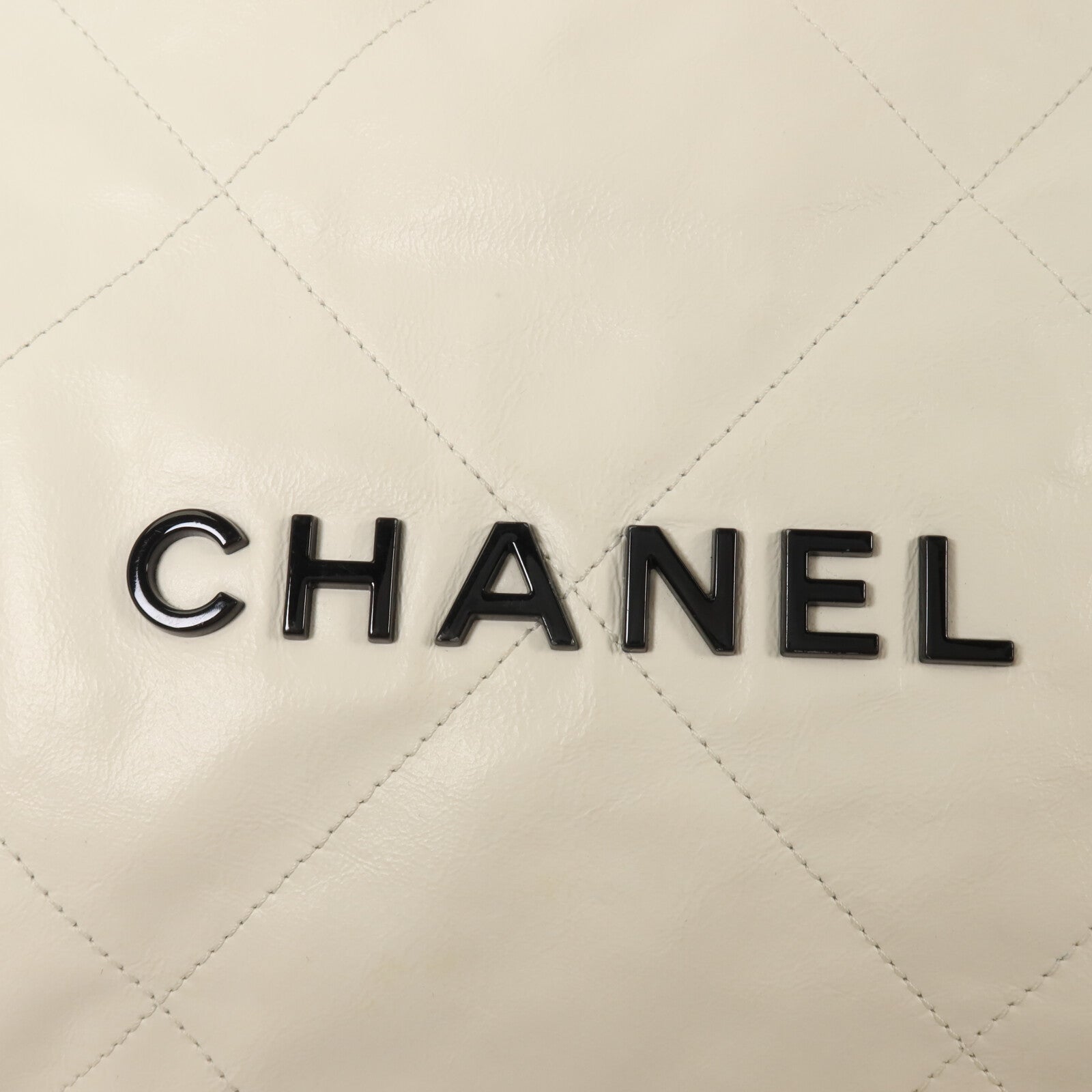 CHANEL 羊皮皮革Chanel 22 Medium鏈帶手挽袋