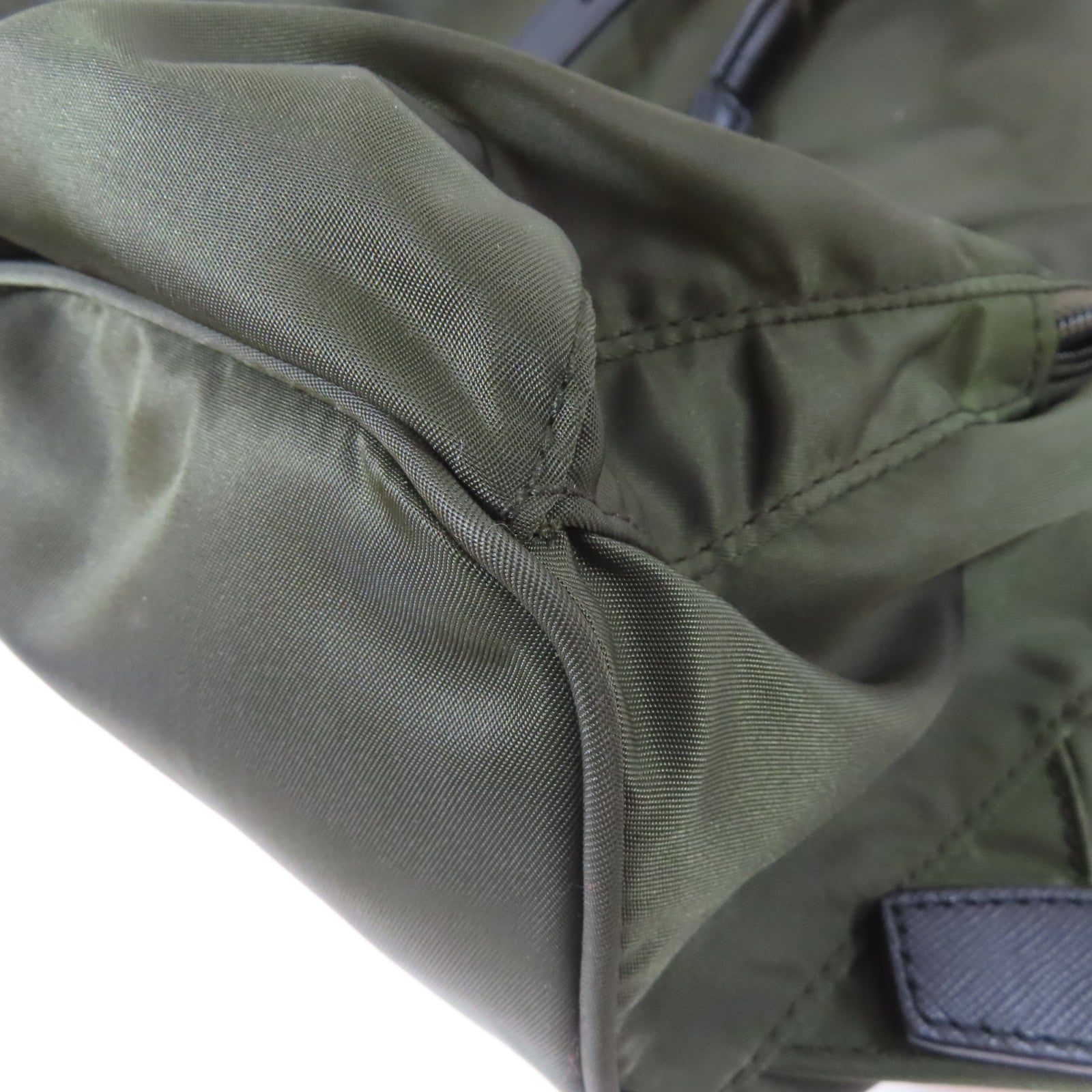 PRADA 尼龍Rucksack銀扣背包綠色