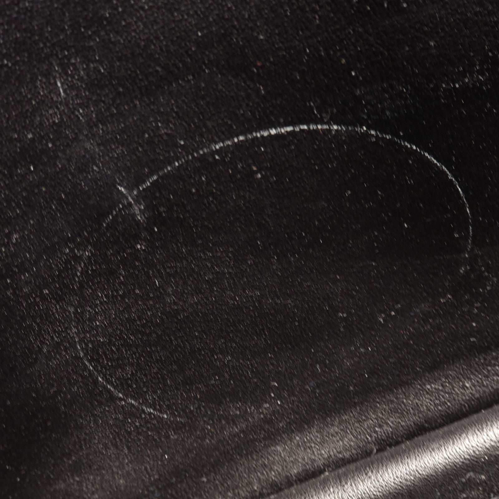 PRADA 牛皮皮革Briefcase銀扣公事包