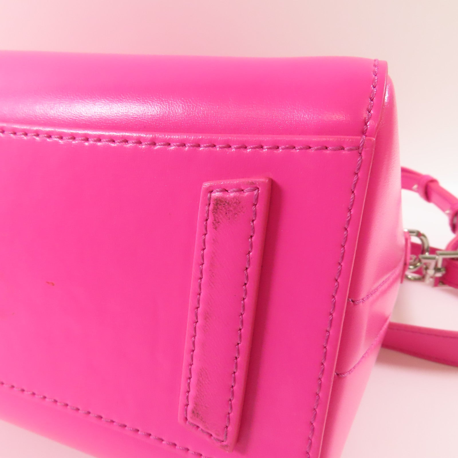 GIVENCHY 牛皮皮革Mini Antigona銀扣手挽肩背兩用袋