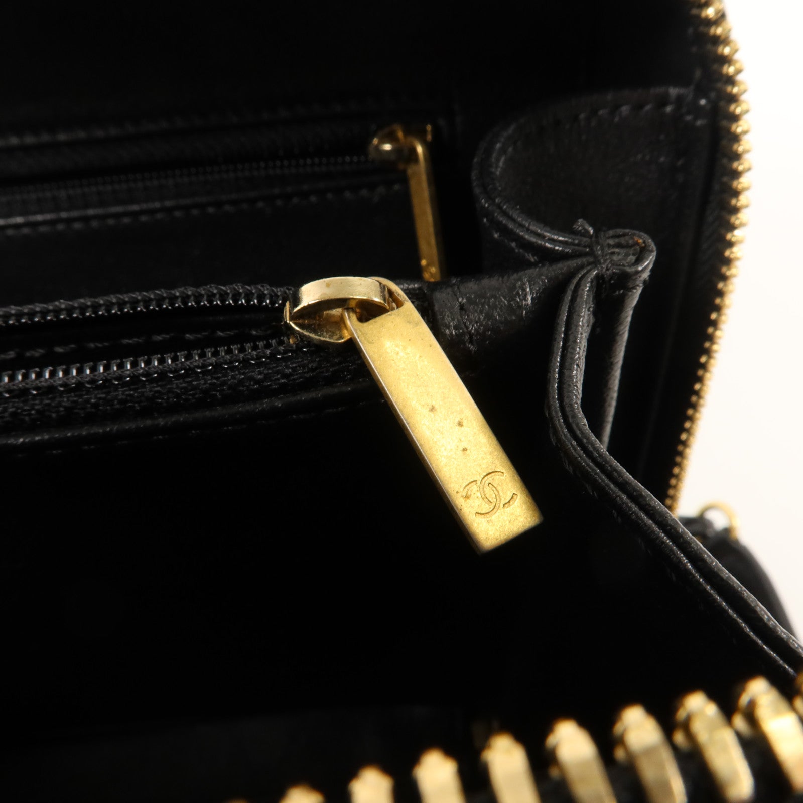 CHANEL 牛皮皮革CC Filigree Vanity Case Medium手挽肩背兩用袋