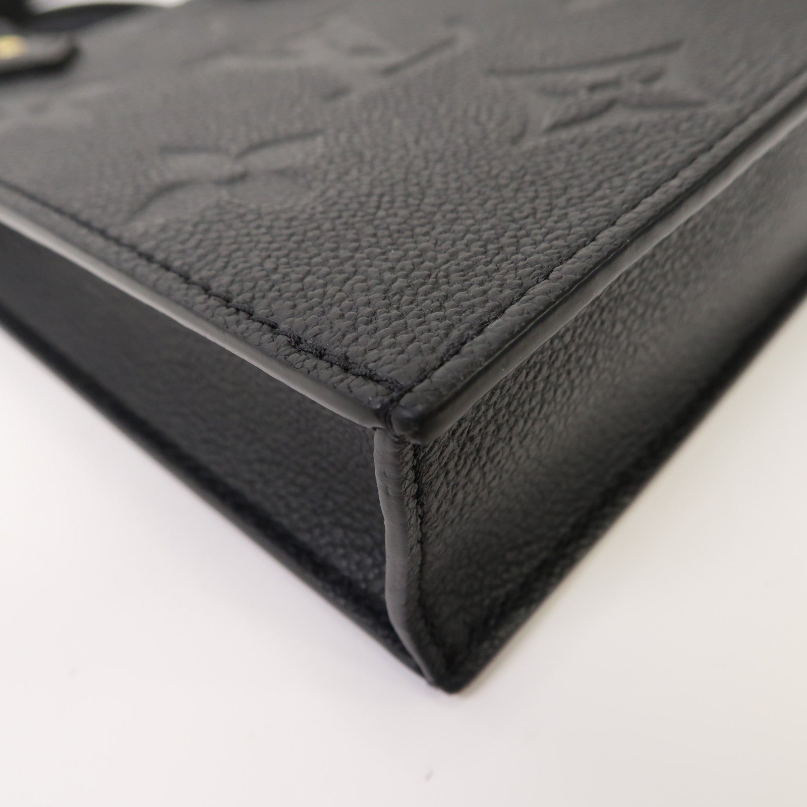 LOUIS VUITTON 【清倉大減價】Monogram Empreinte Petit Sac Plat金扣手挽肩背兩用袋黑色