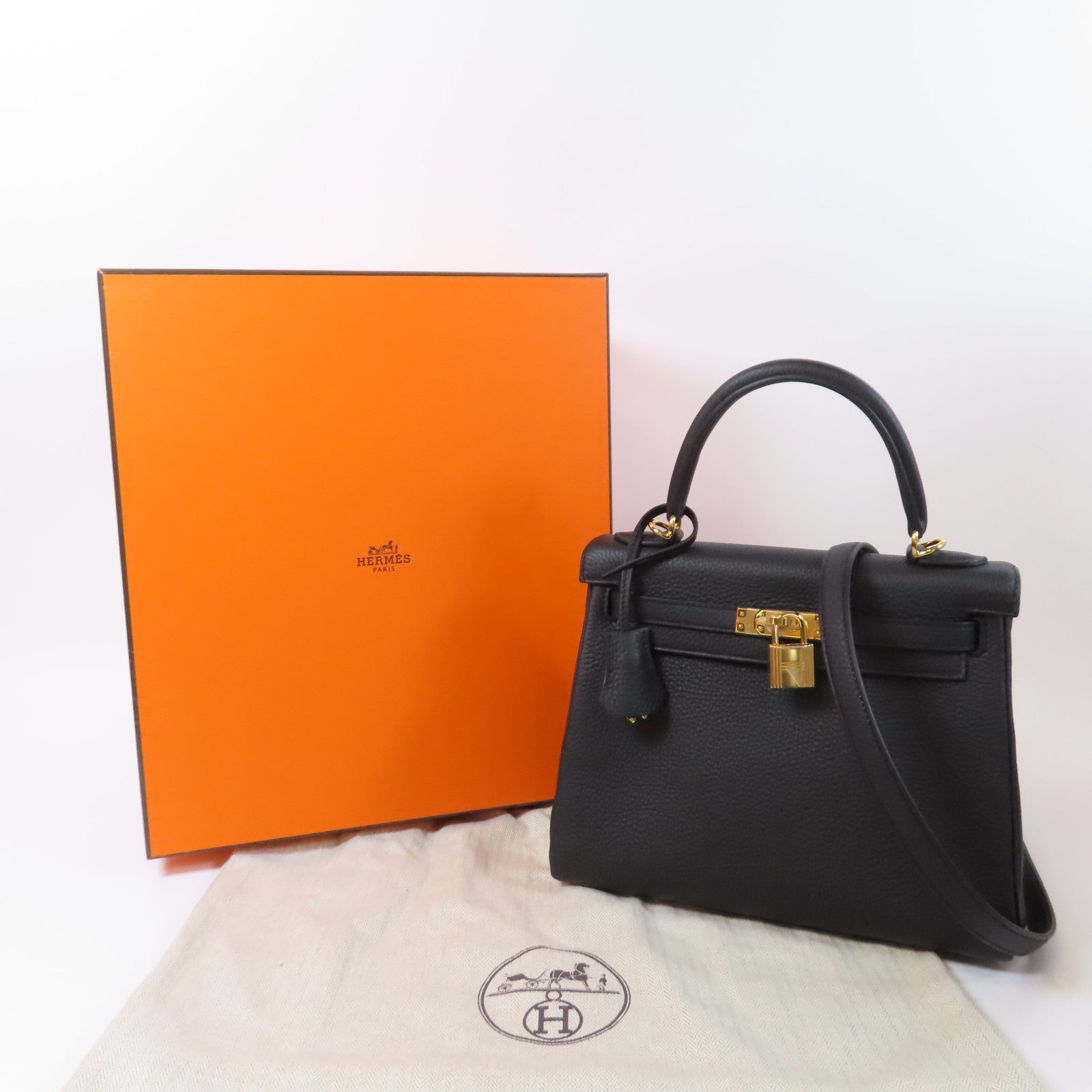 HERMES 【激減優惠】Togo皮革Kelly 25金扣手挽肩背兩用袋黑色