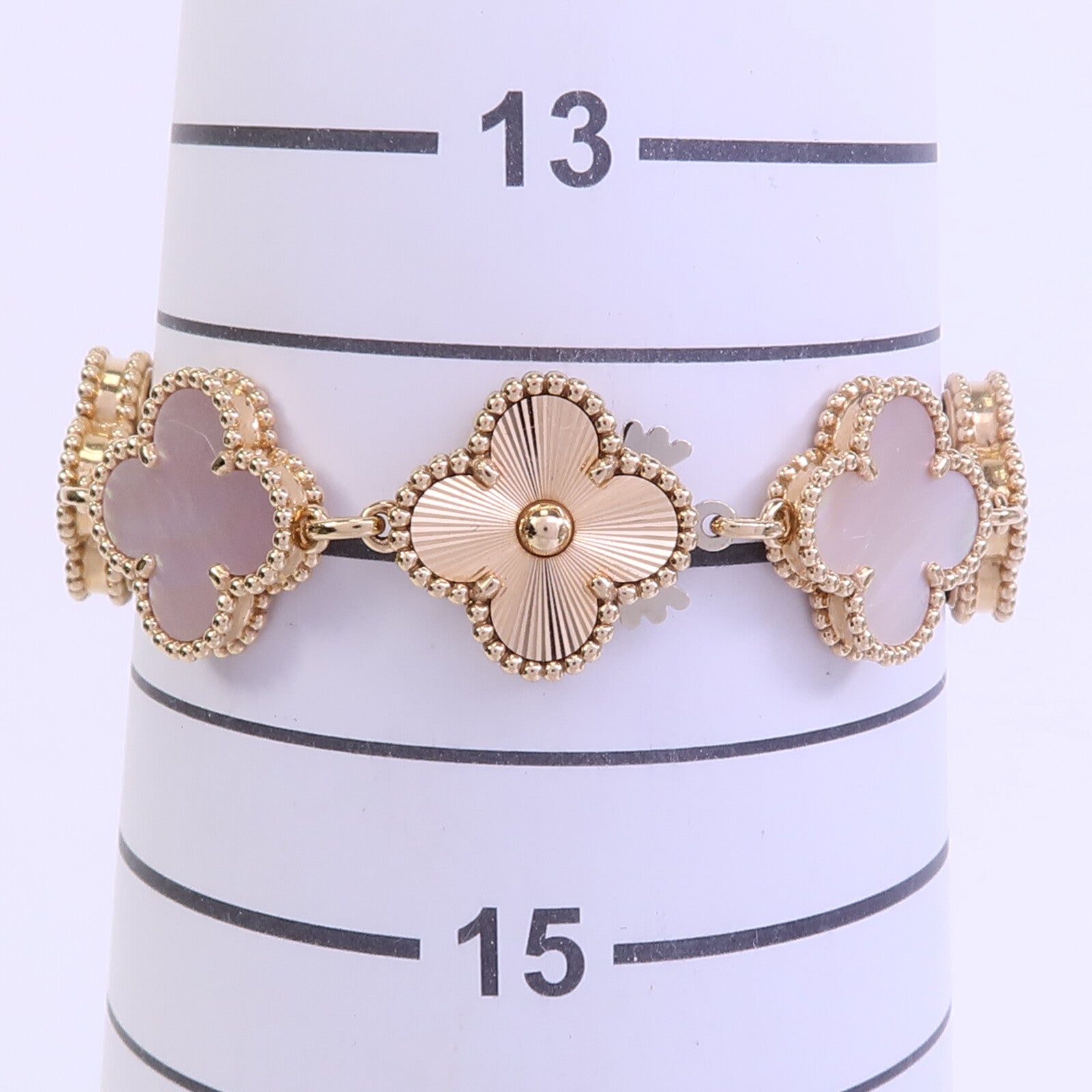 Van Cleef & Arpels Sweet Alhambra 2386240/VCAR090100