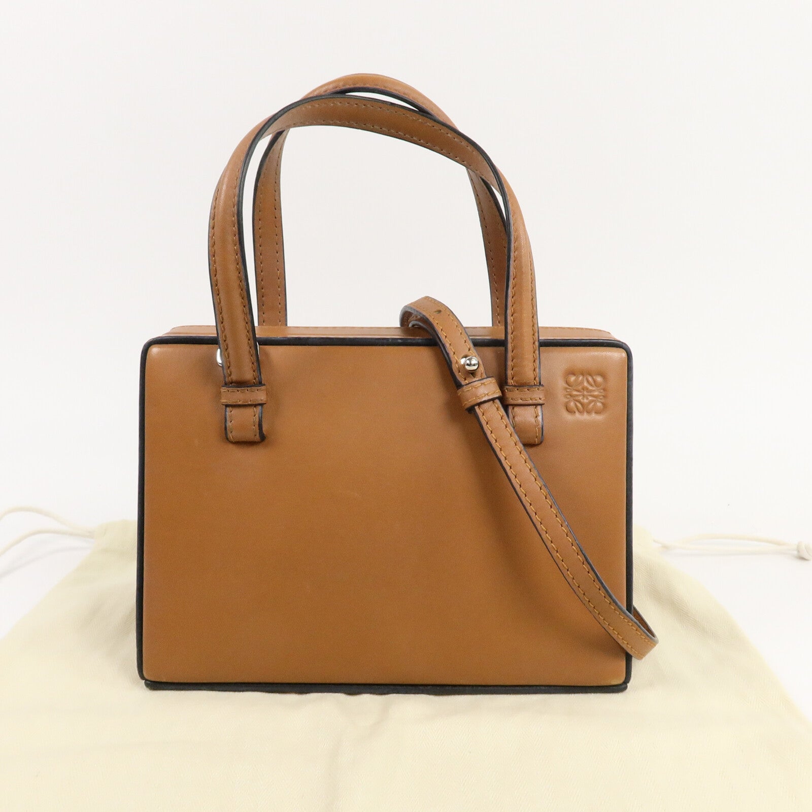 LOEWE 牛皮皮革Postal Small Bag手挽肩背兩用袋