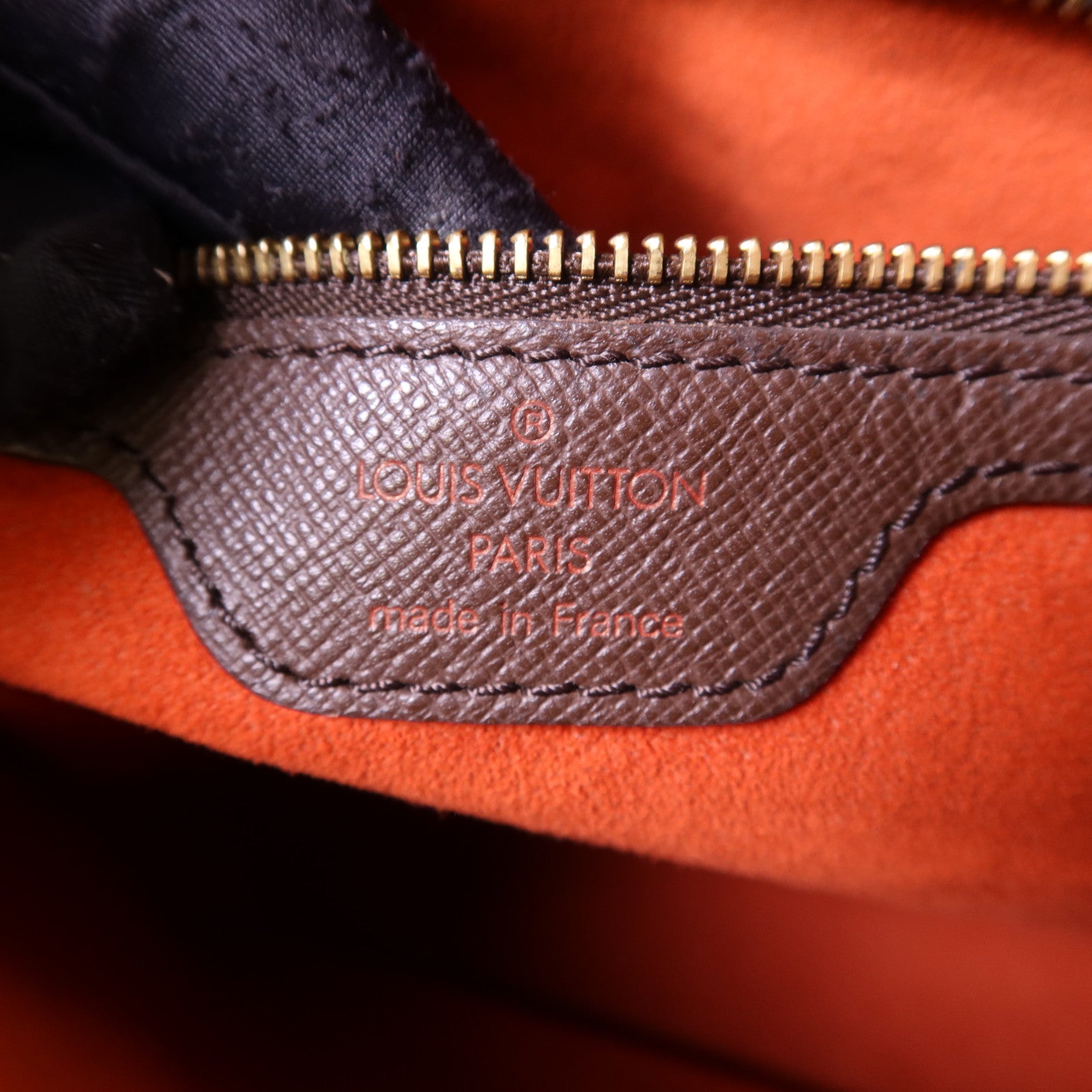 LOUIS VUITTON Damier Marais金扣肩背袋