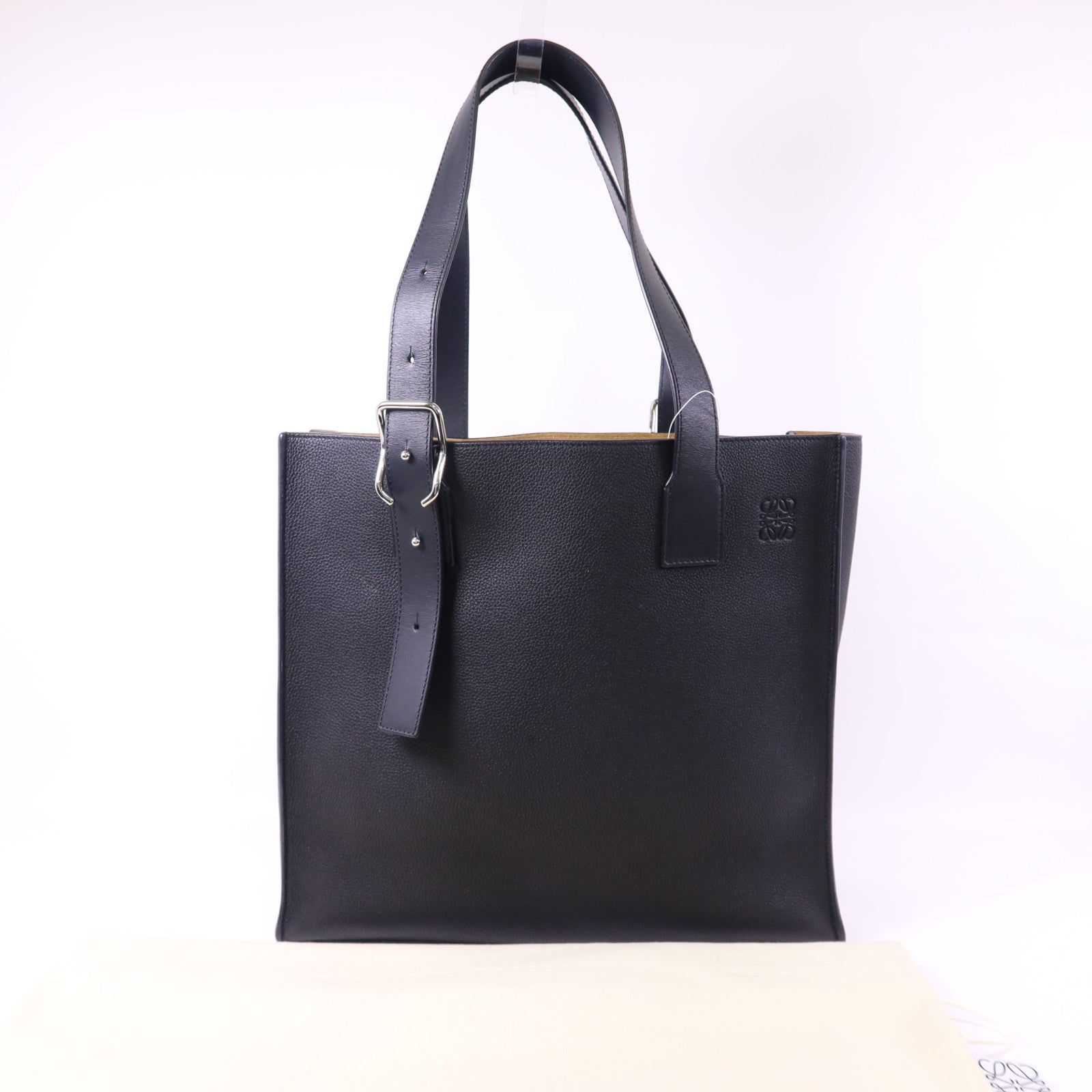 LOEWE 牛皮皮革Buckle Horizontal Tote銀扣肩背袋