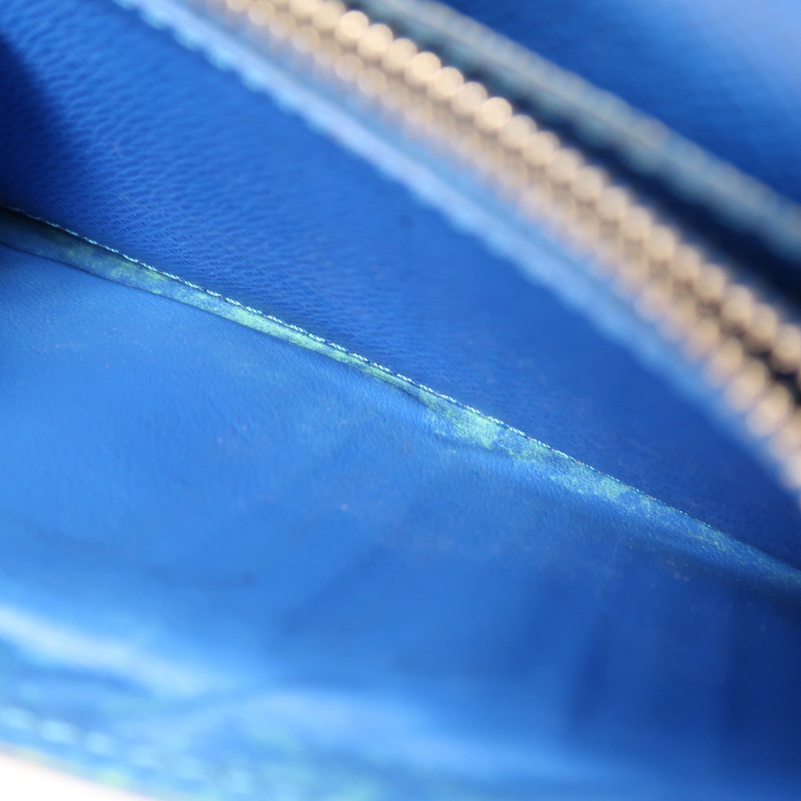 LOUIS VUITTON 牛皮皮革Long Wallet銀扣長錢包