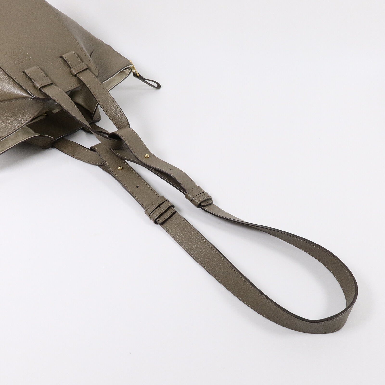 LOEWE 牛皮皮革Hammock Small手挽肩背兩用袋