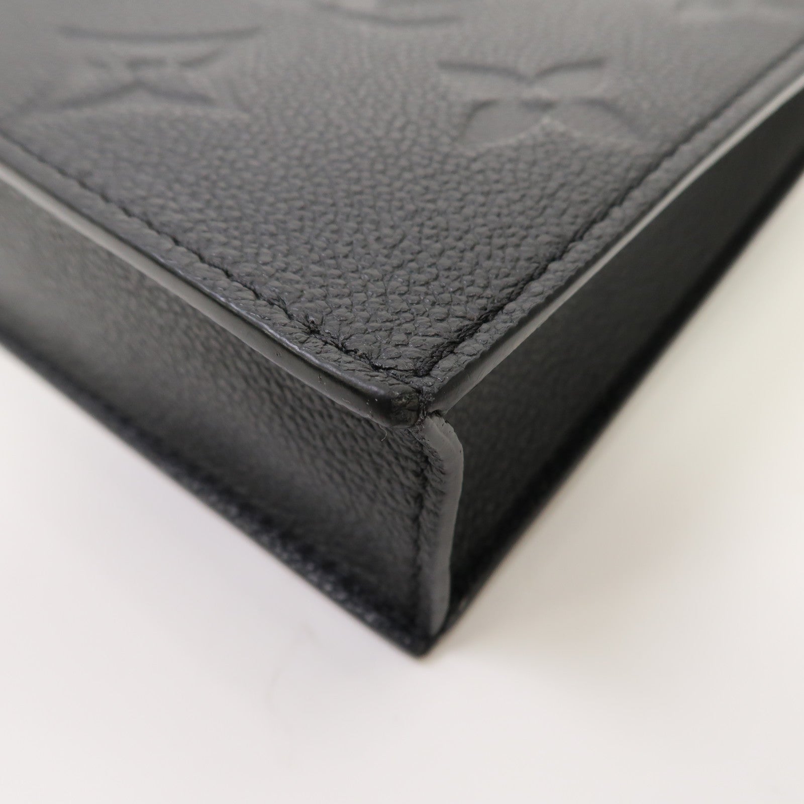 LOUIS VUITTON 【清倉大減價】Monogram Empreinte Petit Sac Plat金扣手挽肩背兩用袋黑色
