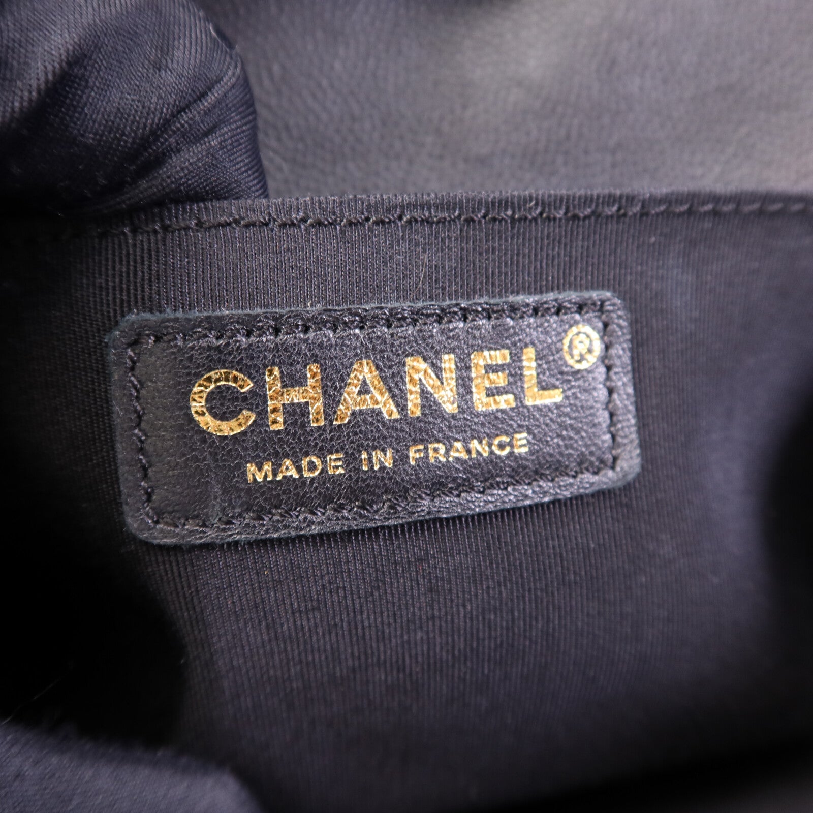 CHANEL 【激減優惠】牛皮皮革Boy 25金扣鏈帶肩背袋