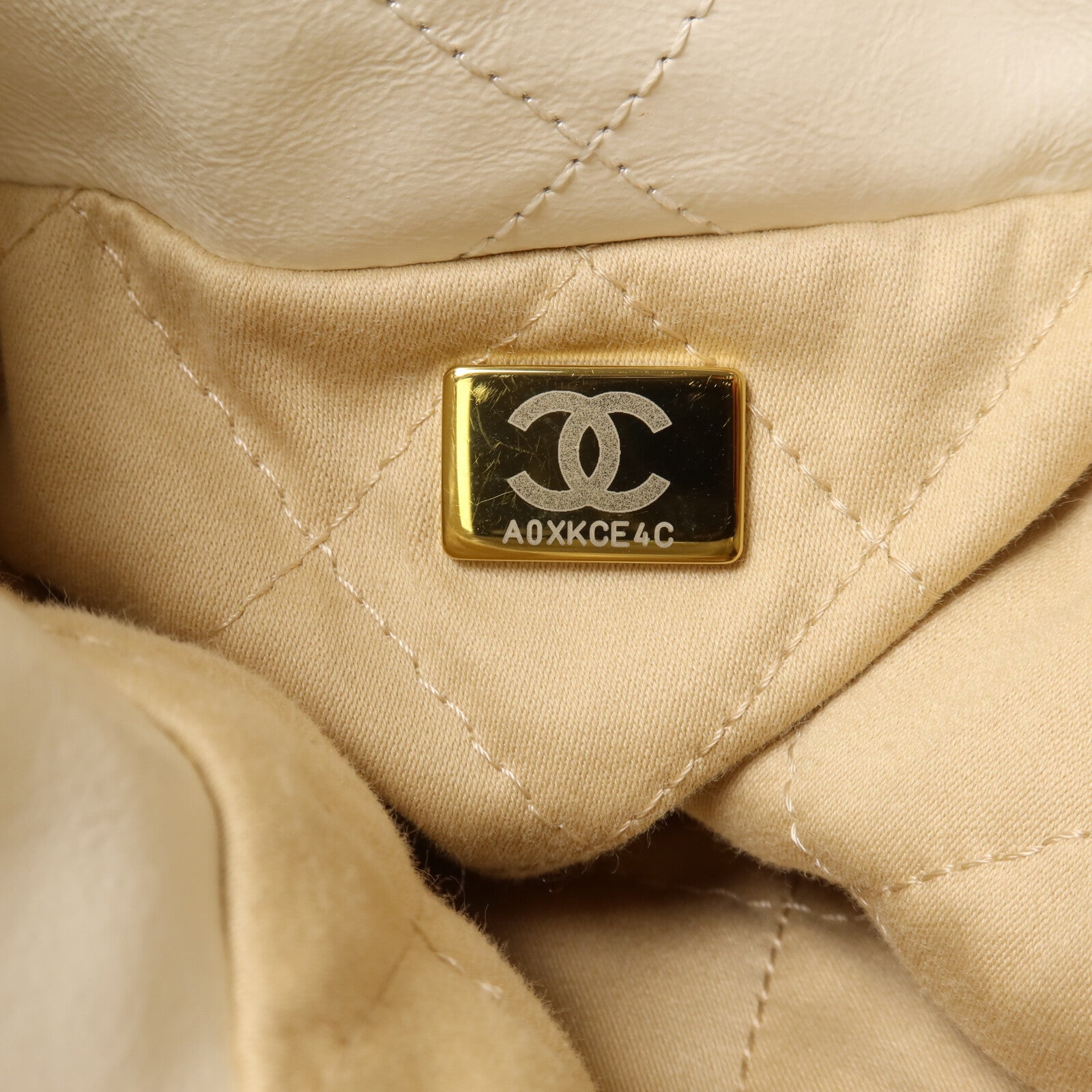CHANEL 羊皮皮革Chanel 22 Medium鏈帶手挽袋