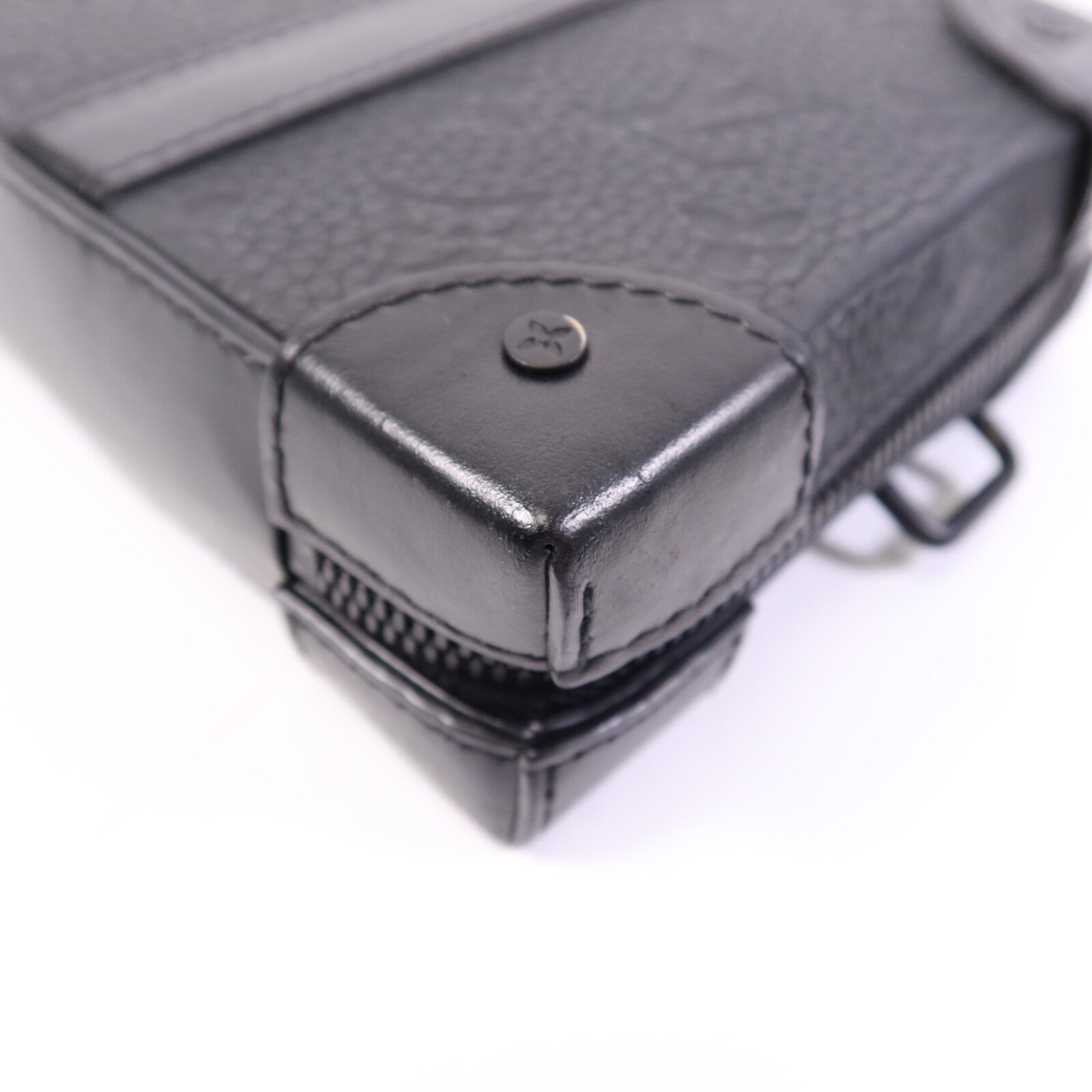 LOUIS VUITTON Monogram Taurillon Soft Trunk肩背袋