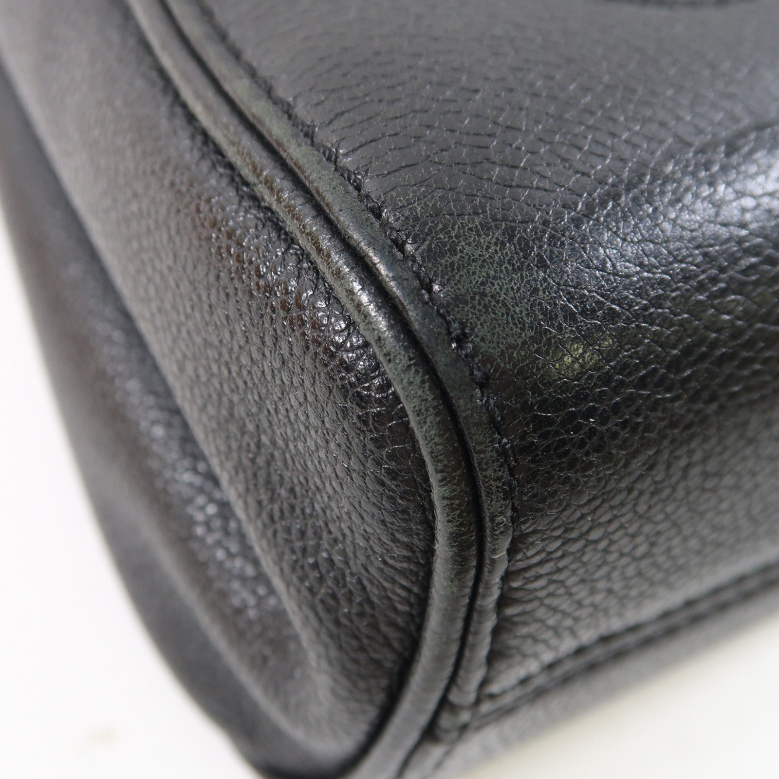 LOUIS VUITTON Monogram Empreinte Saint Germain MM金扣肩背袋黑色