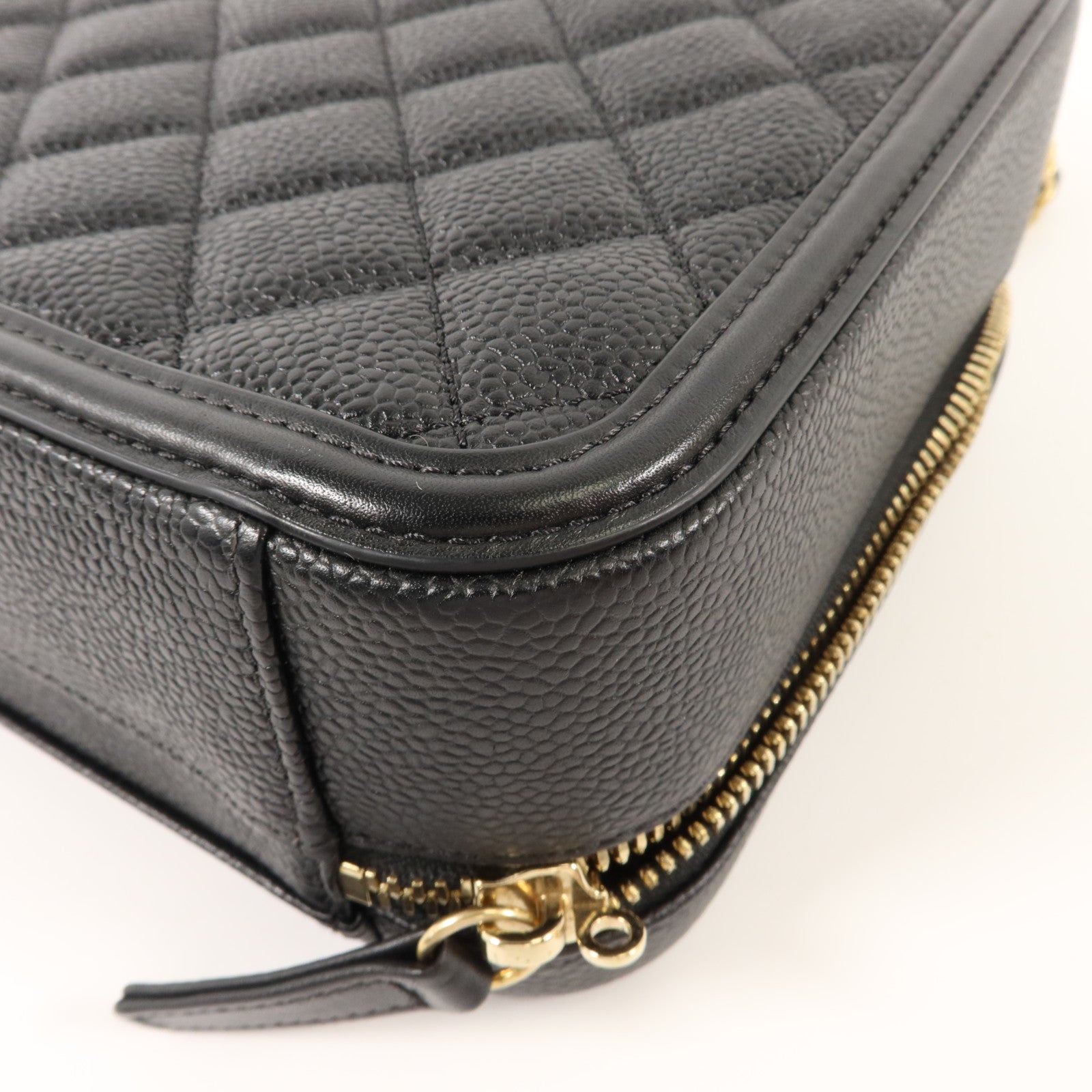 CHANEL 牛皮皮革CC Filigree Vanity Case Medium手挽肩背兩用袋