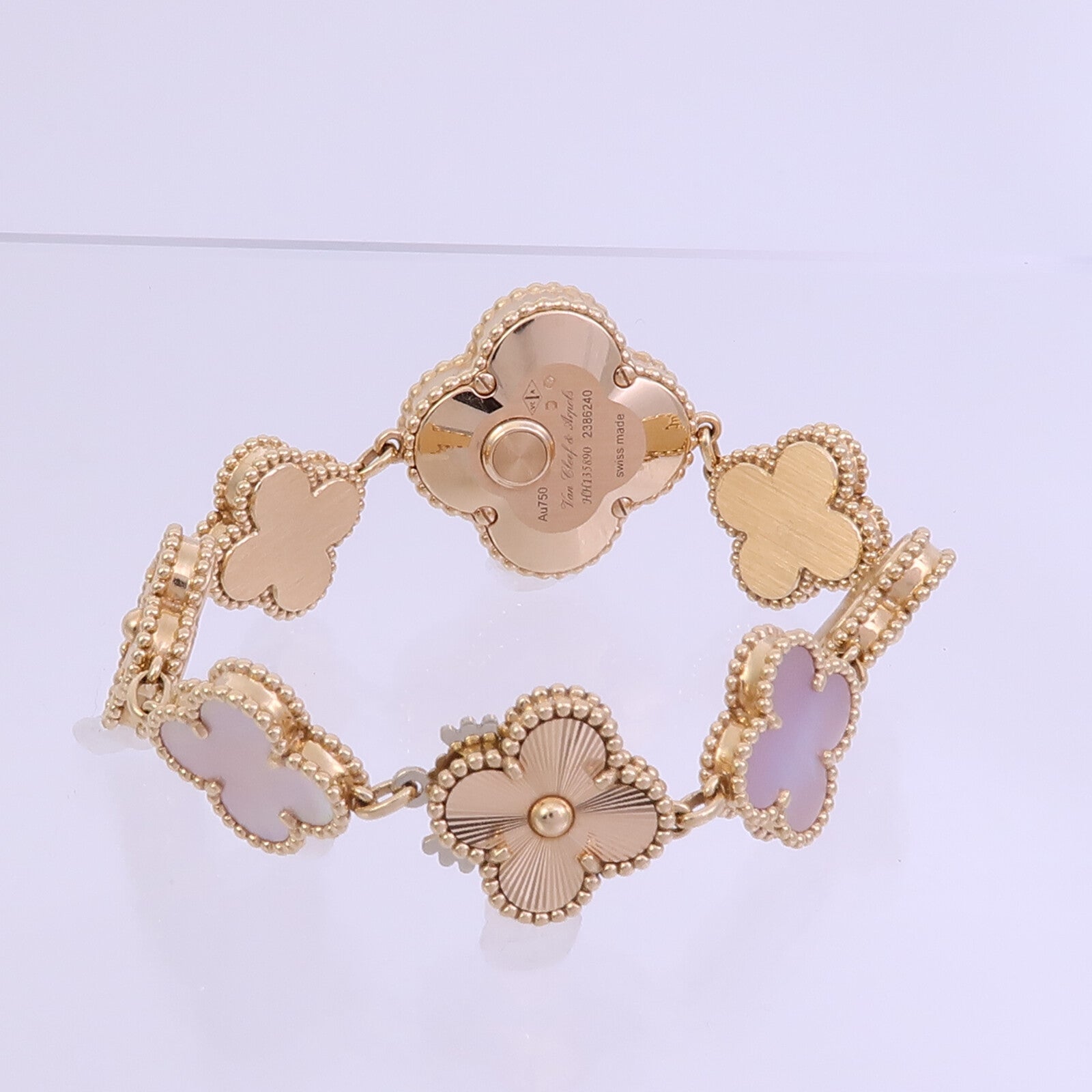 Van Cleef & Arpels Sweet Alhambra 2386240/VCAR090100