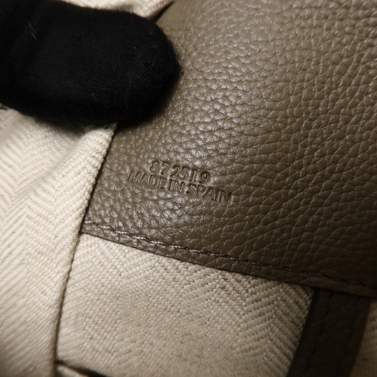 LOEWE 牛皮皮革Hammock Small手挽肩背兩用袋