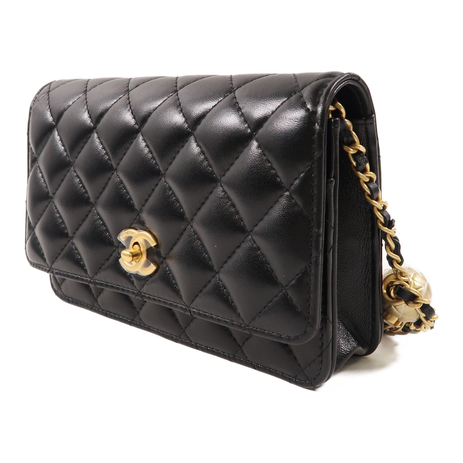 CHANEL 皮革Wallet On Chain金扣鏈帶肩背袋黑色