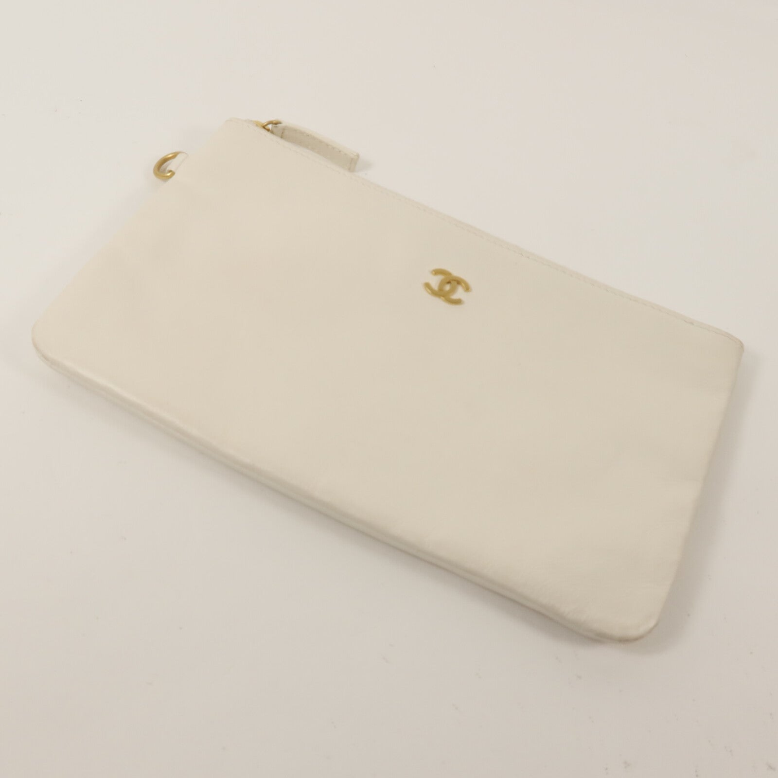 CHANEL 羊皮皮革Chanel 22 Medium鏈帶手挽袋