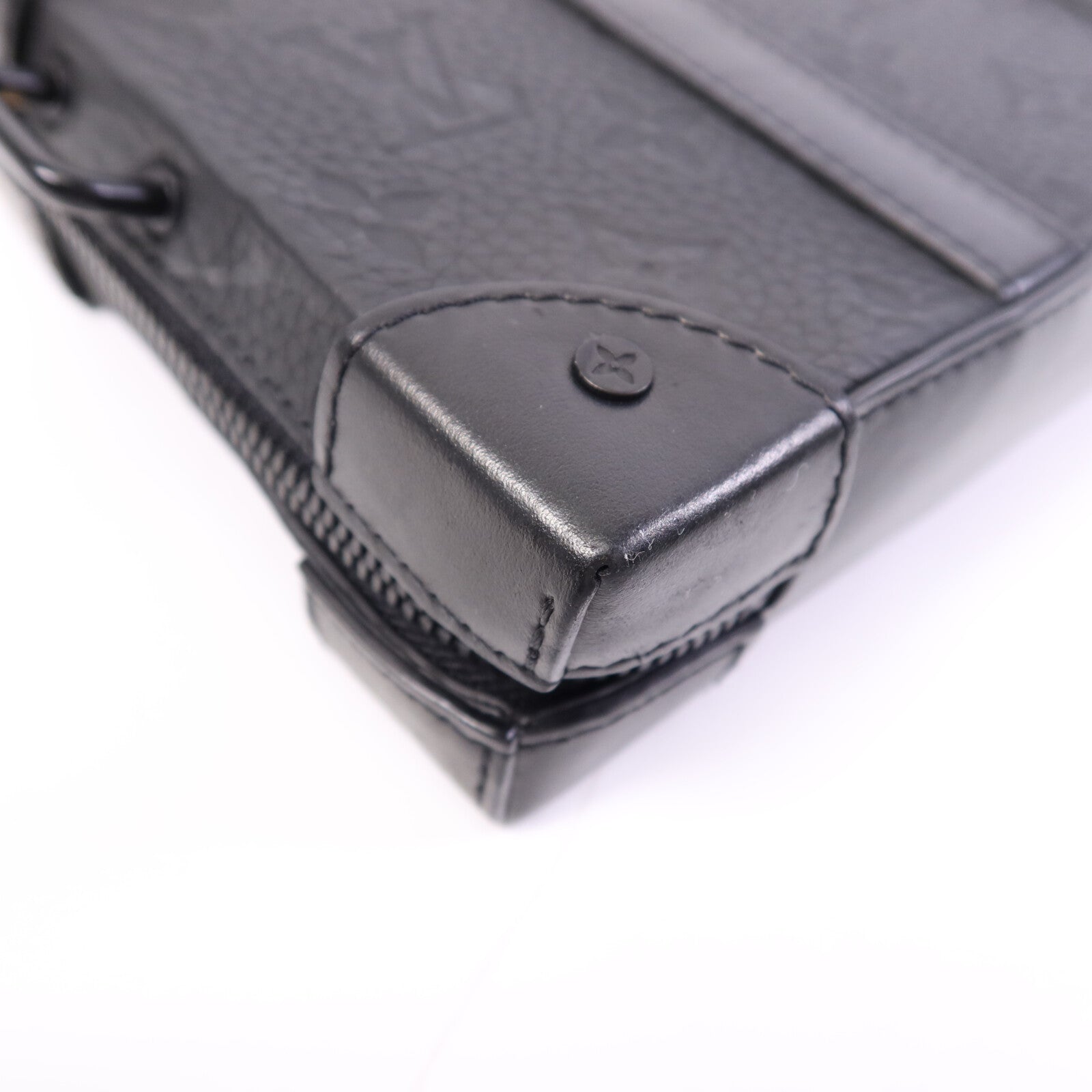 LOUIS VUITTON Monogram Taurillon Soft Trunk肩背袋