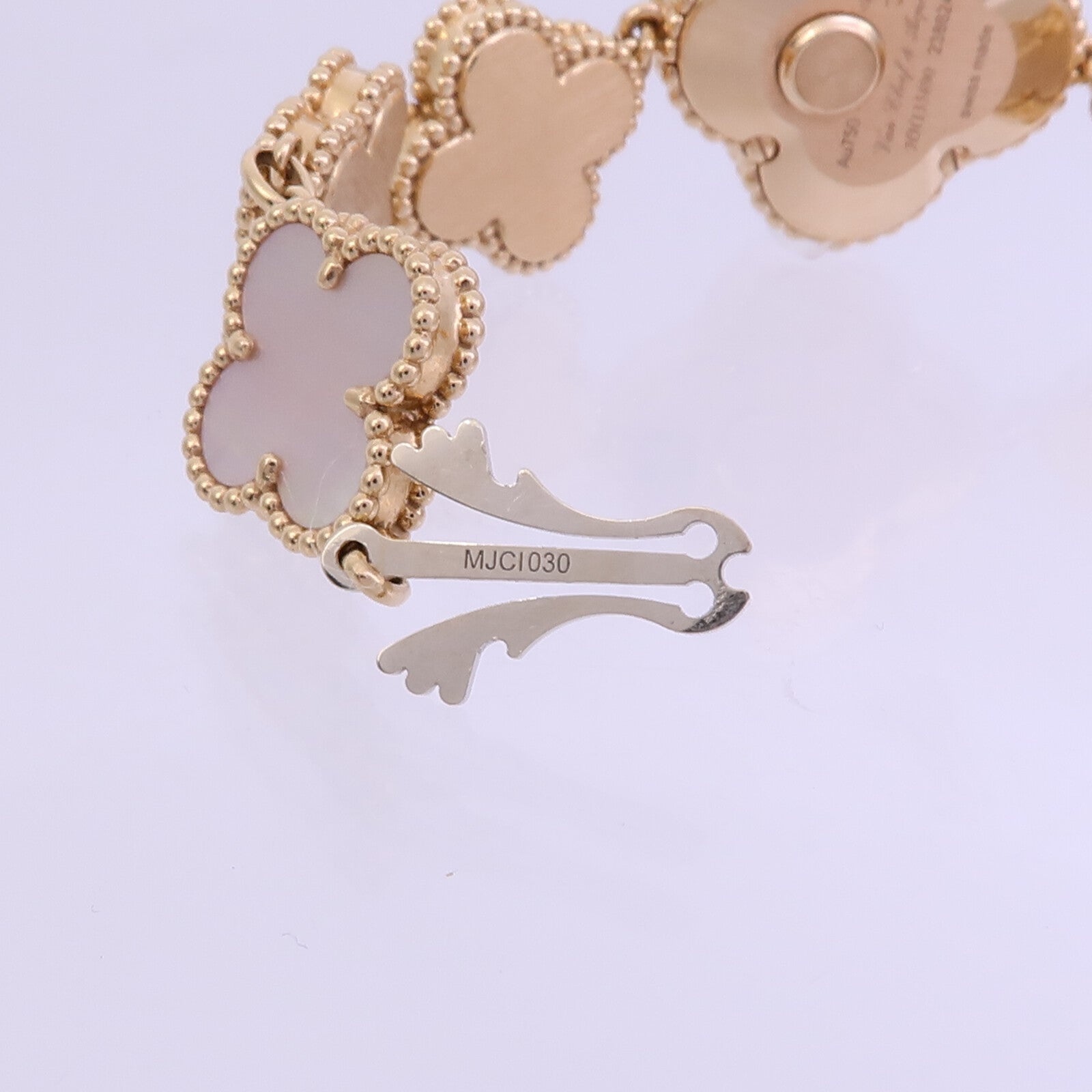 Van Cleef & Arpels Sweet Alhambra 2386240/VCAR090100