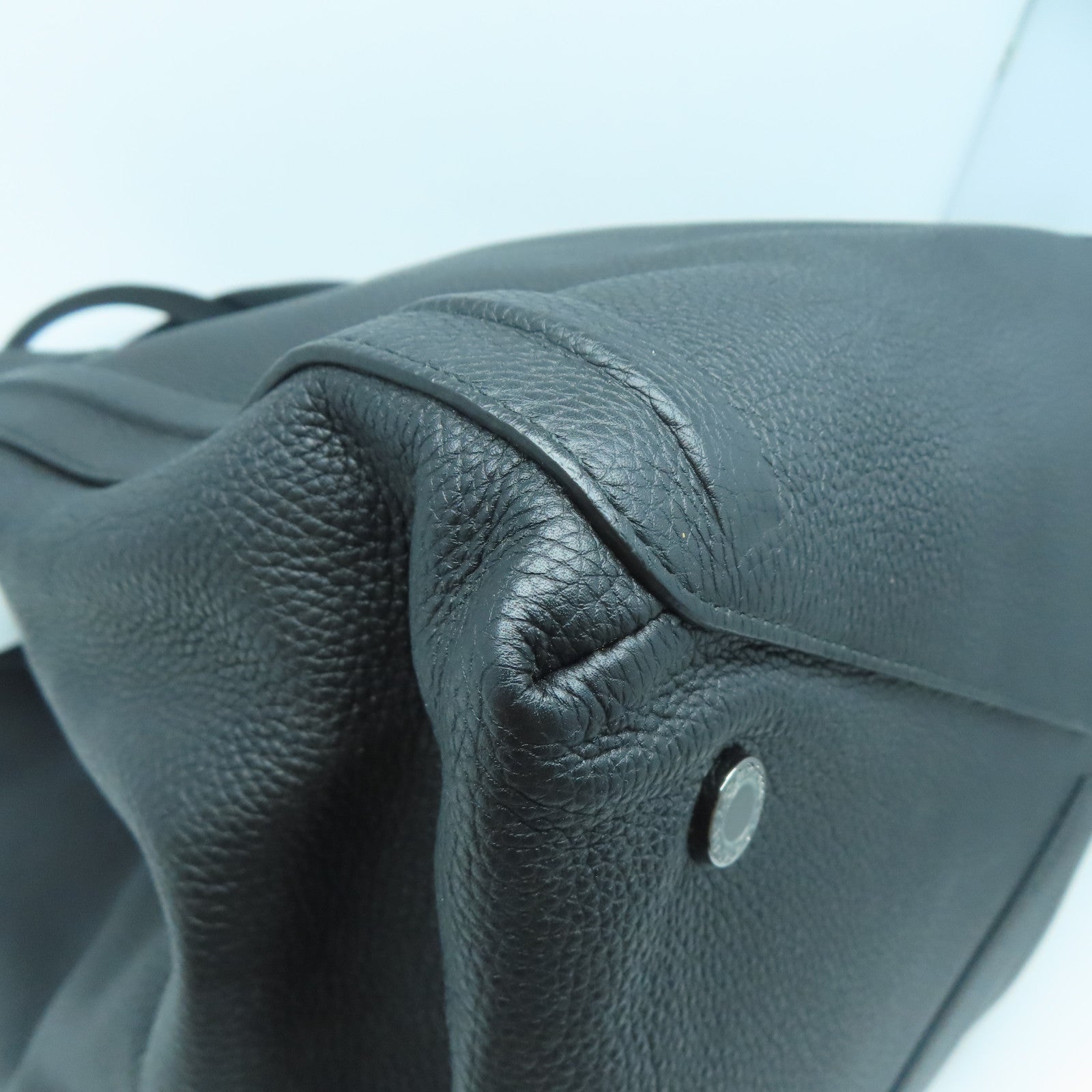 BVLGARI 【清倉大減價】牛皮皮革Shoulder Bag銀扣肩背袋黑色