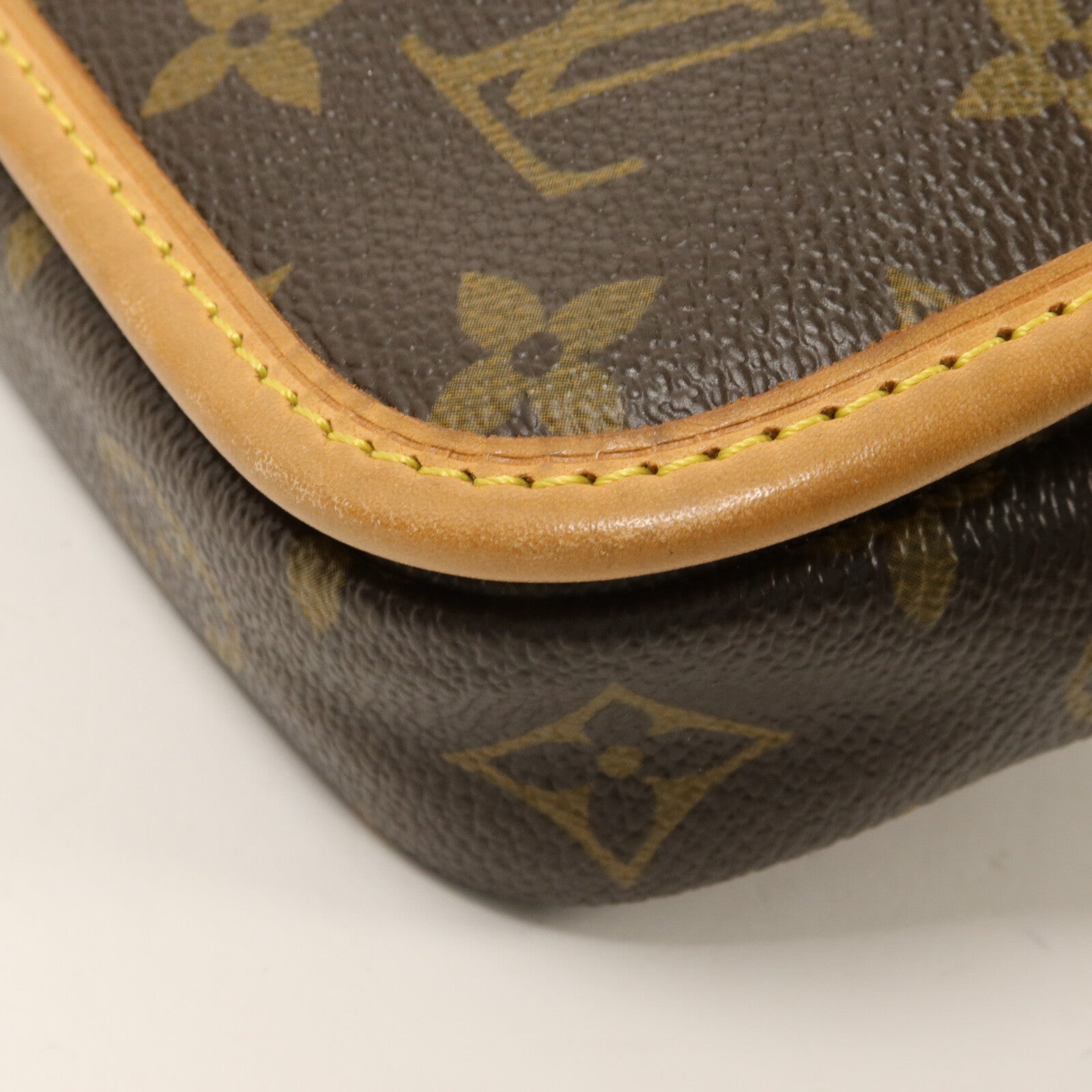 LOUIS VUITTON Monogram Bosphore Waist Bum Bag腰包