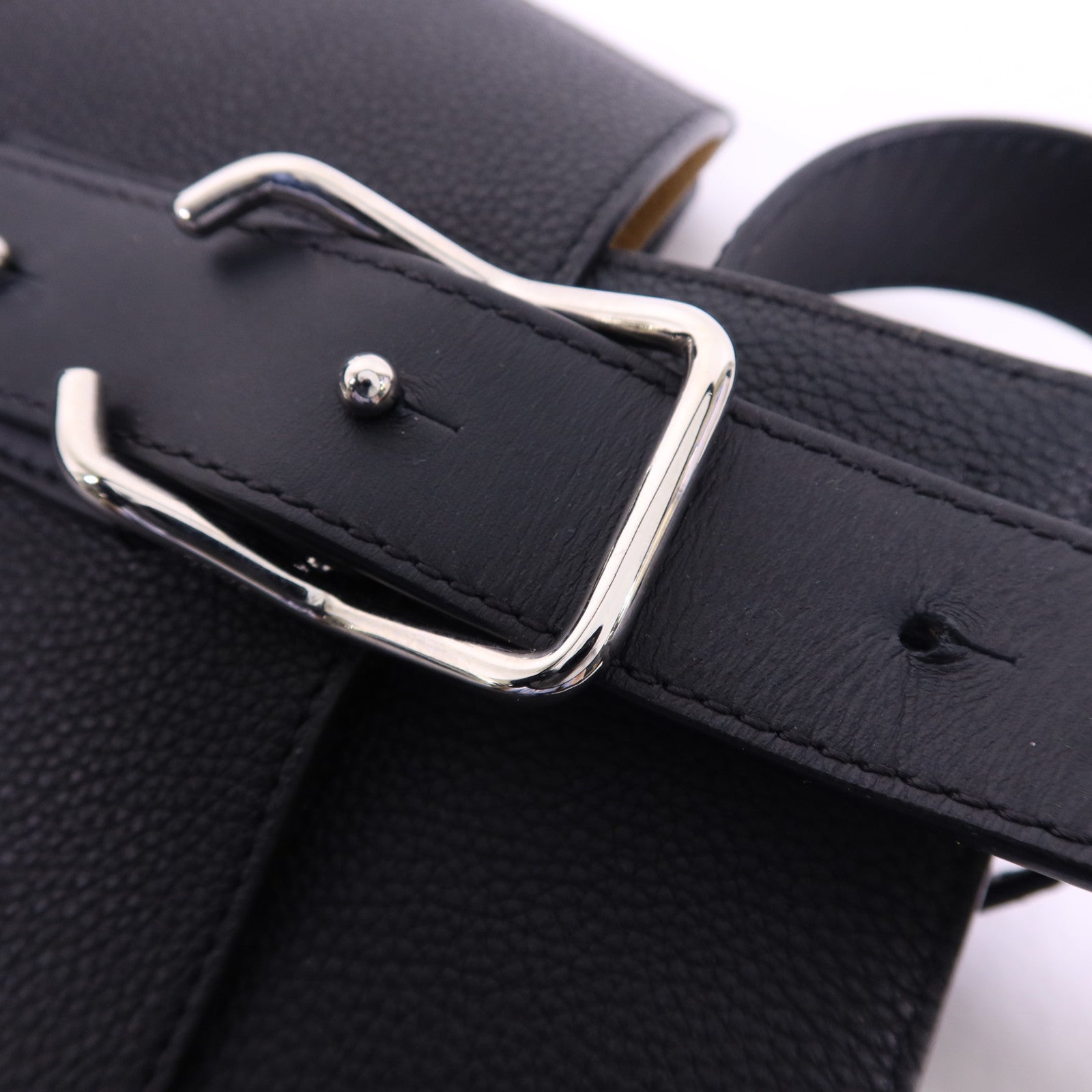 LOEWE 牛皮皮革Buckle Horizontal Tote銀扣肩背袋