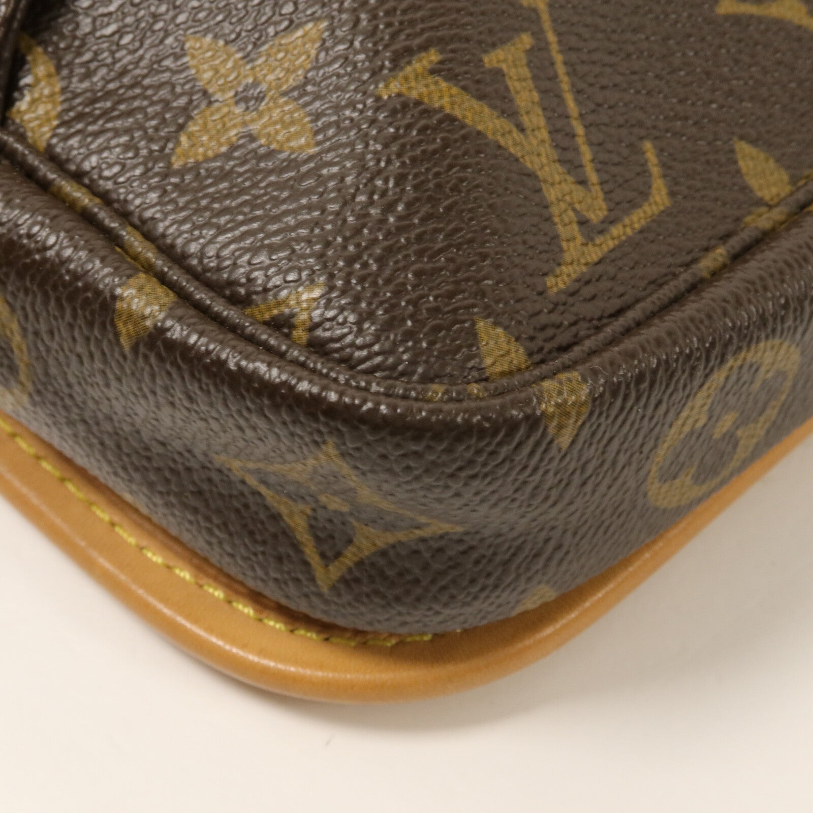 LOUIS VUITTON Monogram Bosphore Waist Bum Bag腰包