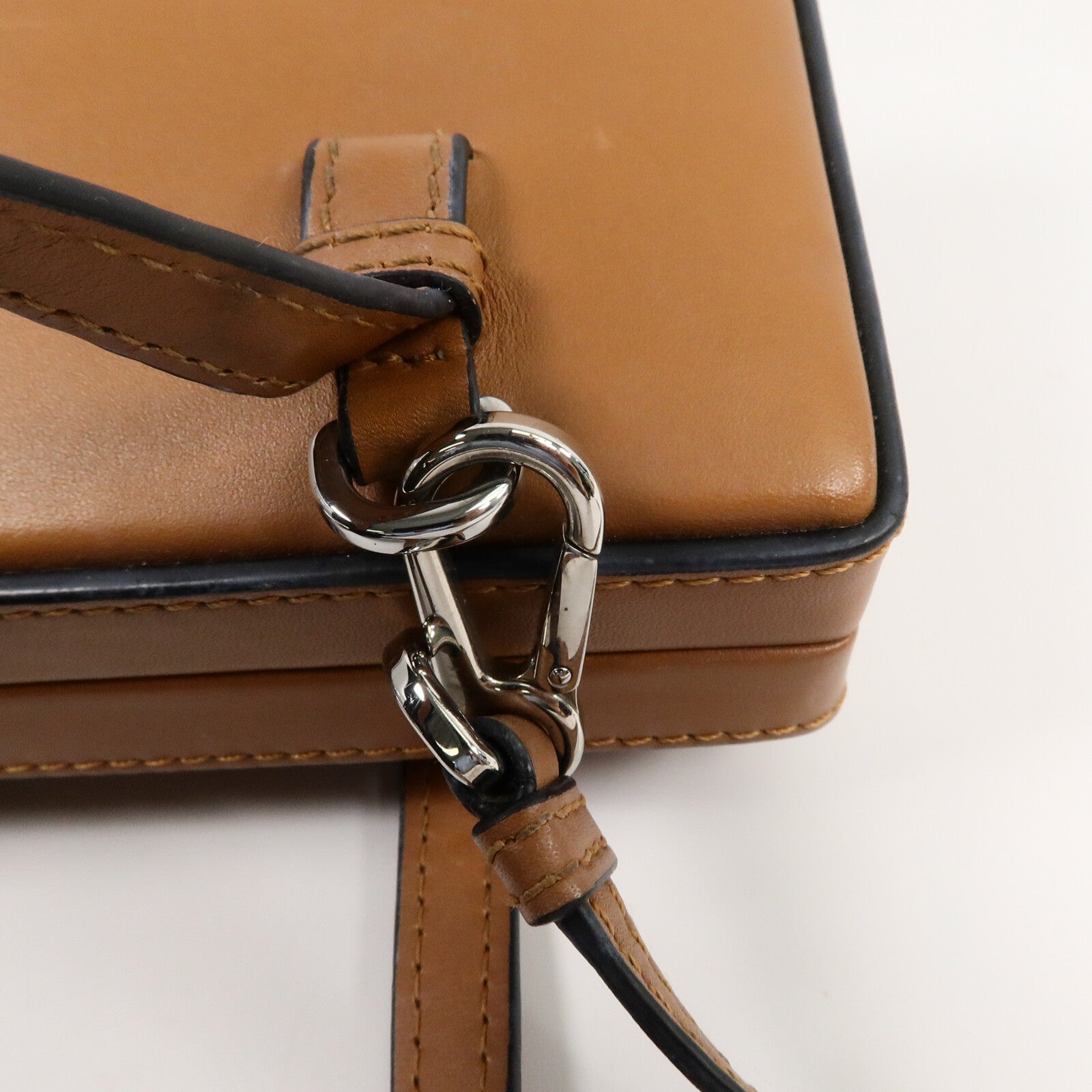 LOEWE 牛皮皮革Postal Small Bag手挽肩背兩用袋