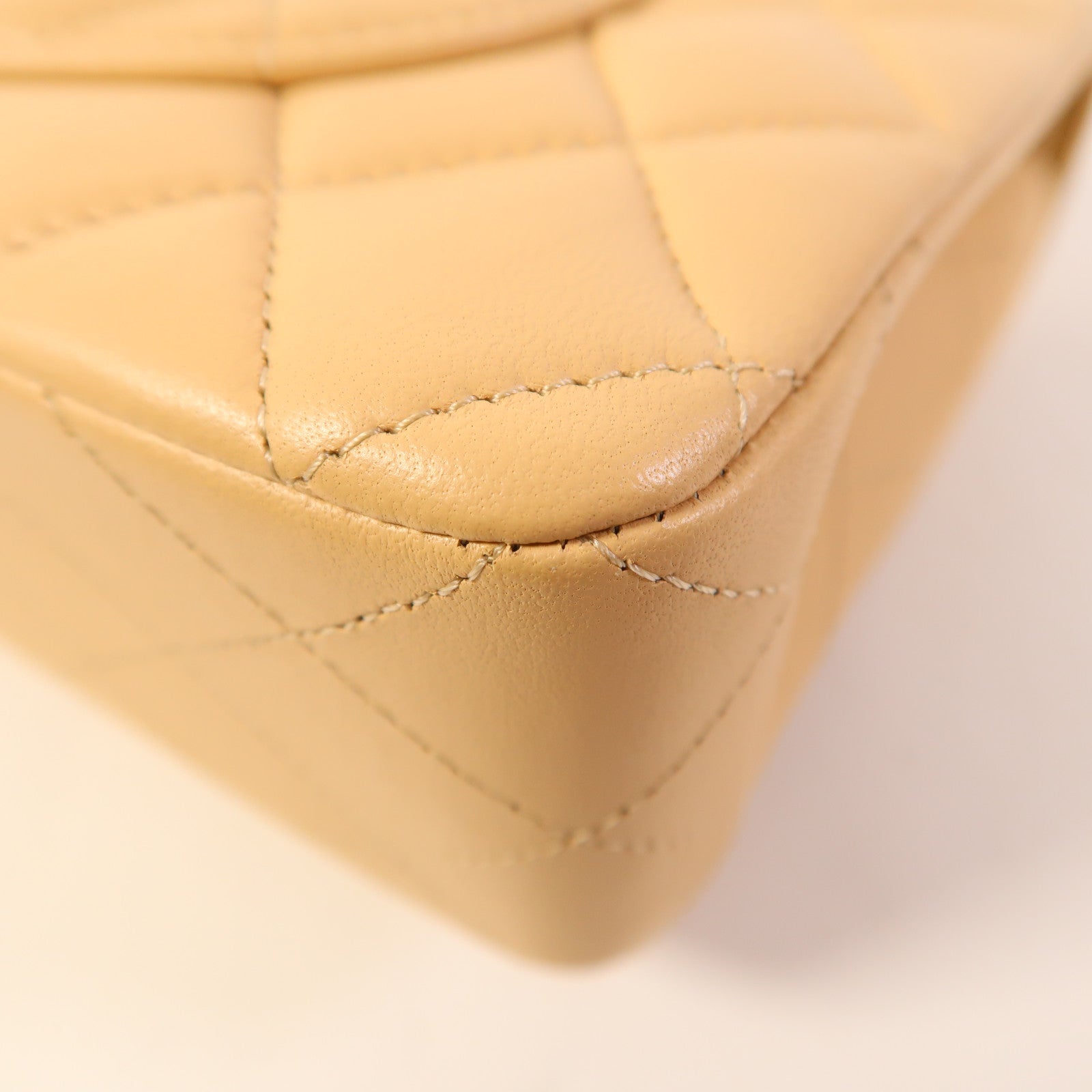 CHANEL 羊皮皮革Classic 23金扣鏈帶肩背袋