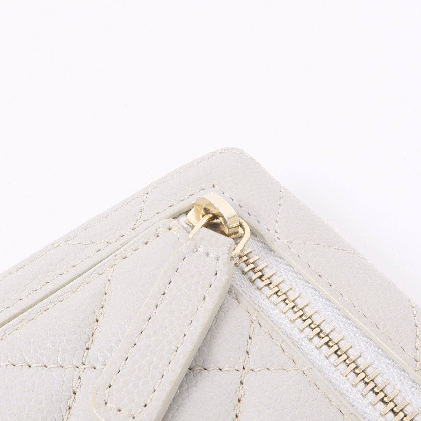 CHANEL 牛皮皮革Wallet金扣錢包