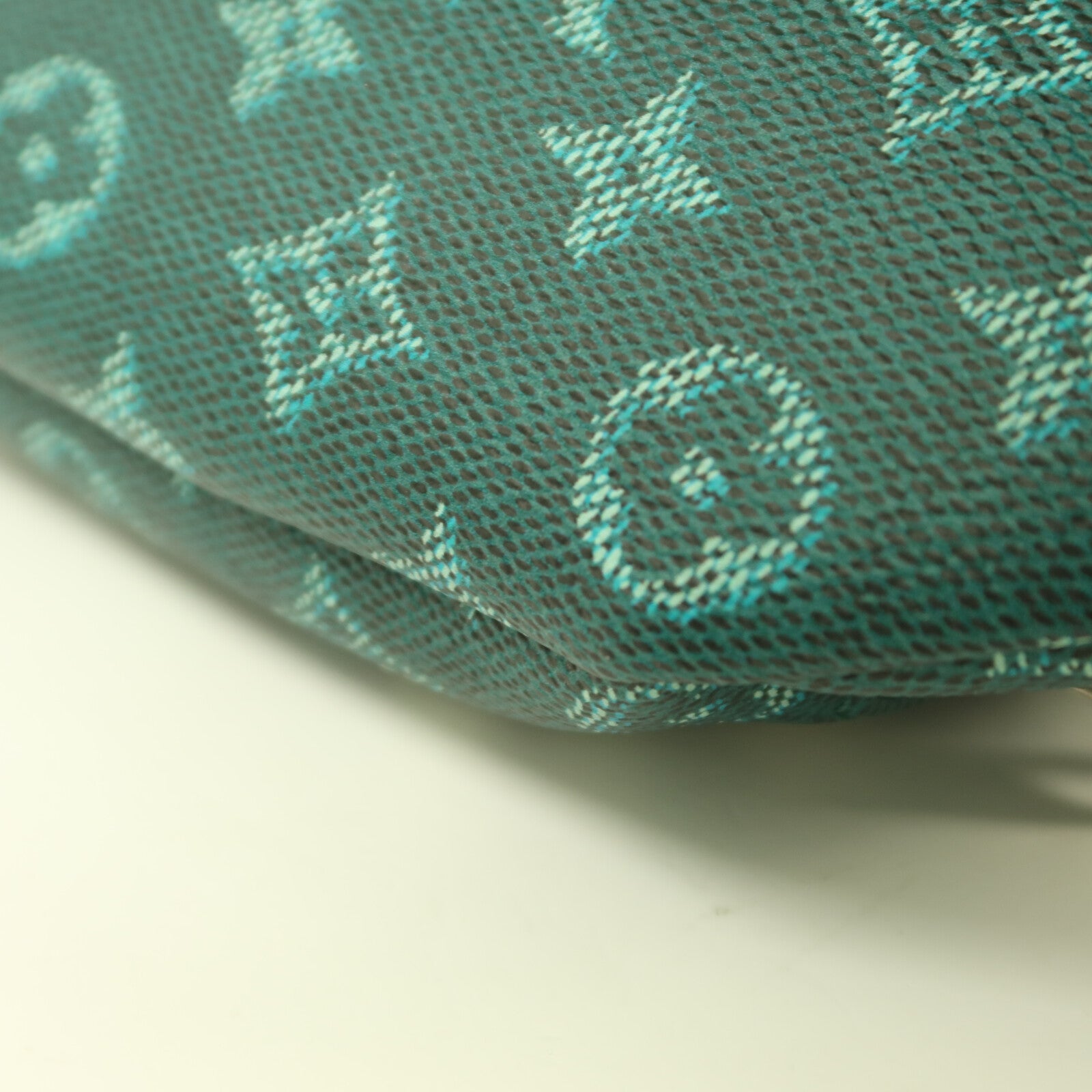 LOUIS VUITTON Monogram Heritage Dog LVers Rush Bumbag銀扣腰包