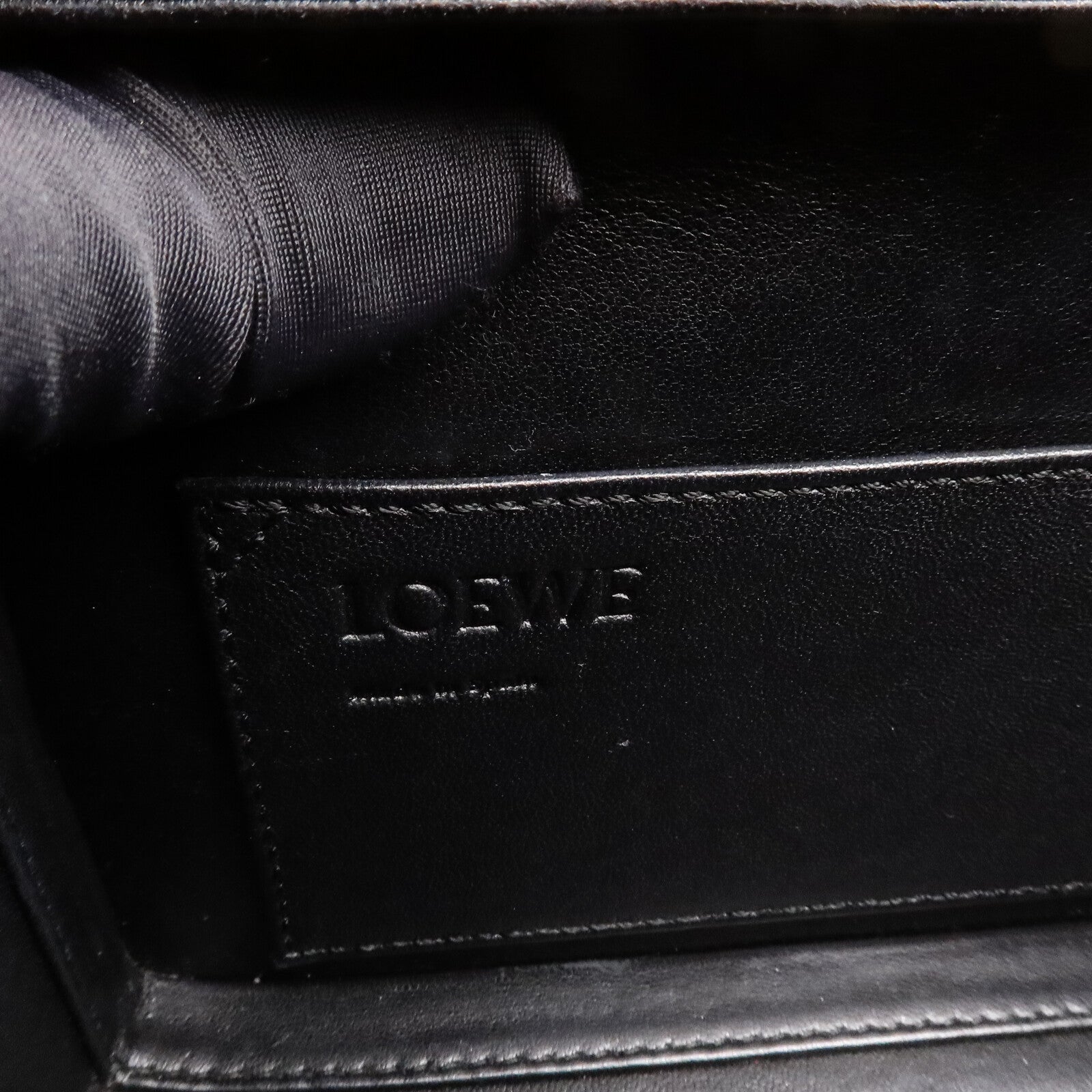 LOEWE 牛皮皮革Postal Small Bag手挽肩背兩用袋